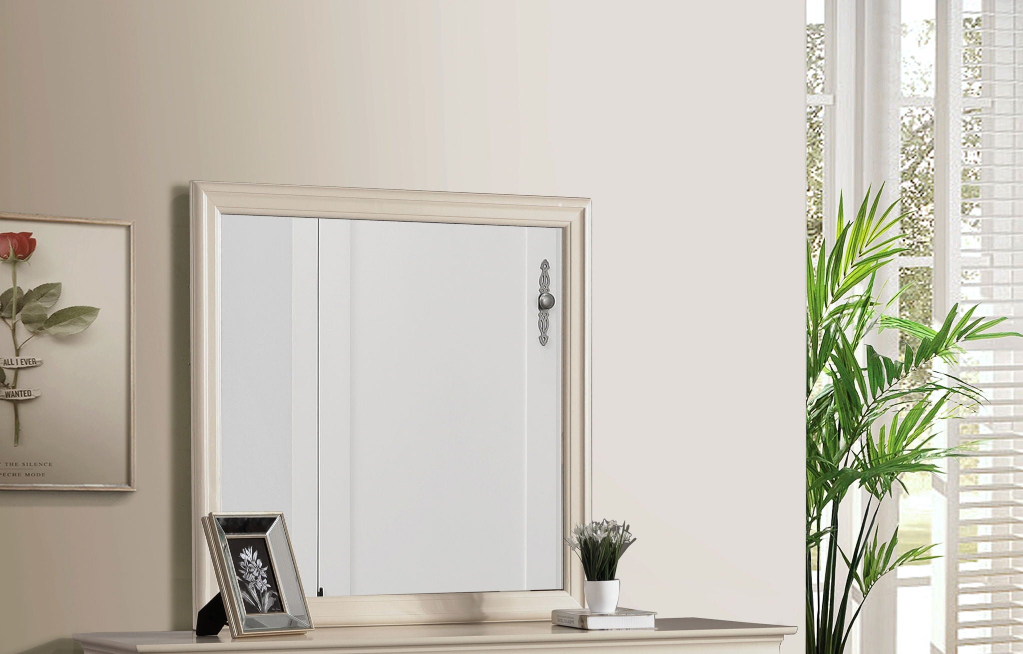 Traditional Wall Mirror For Any Space - Best Buy Furniture