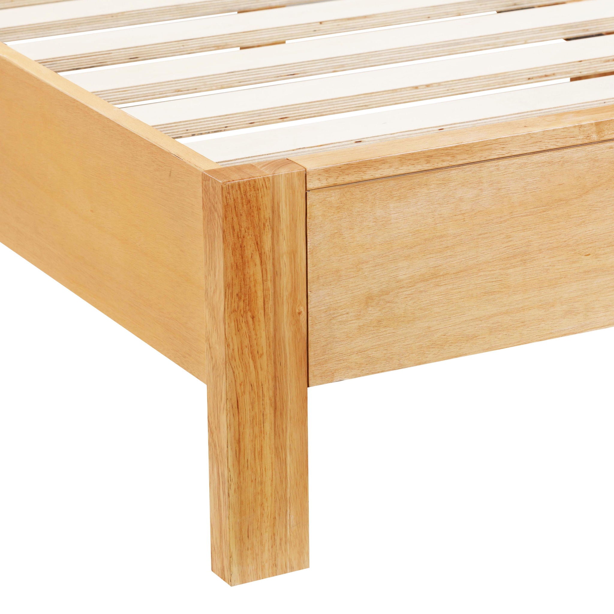 Grappa - Wood & Rattan Bed