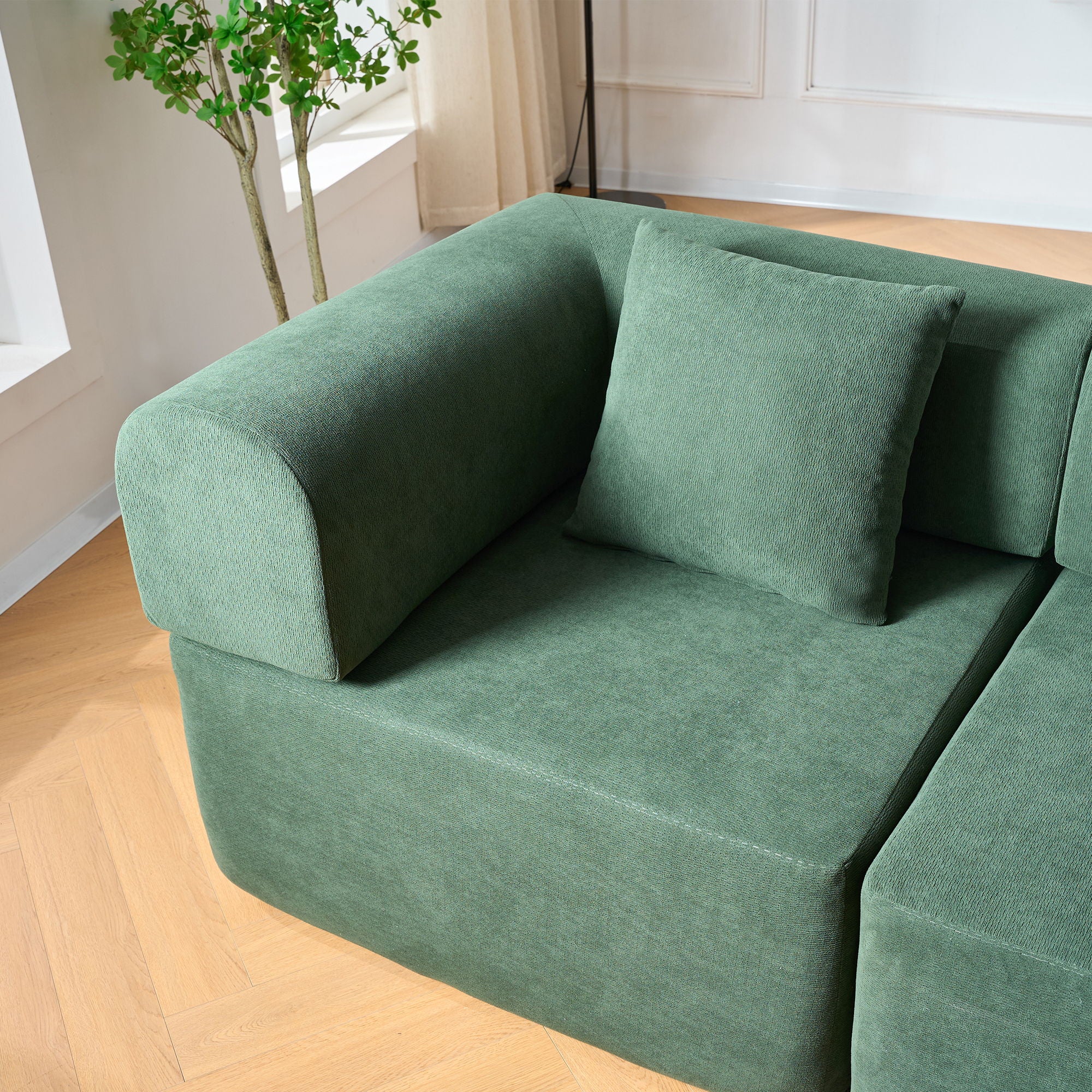 Modular L-Shaped Sectional Sofa With Deep Seat, Movable Chaise & 5 Pillows