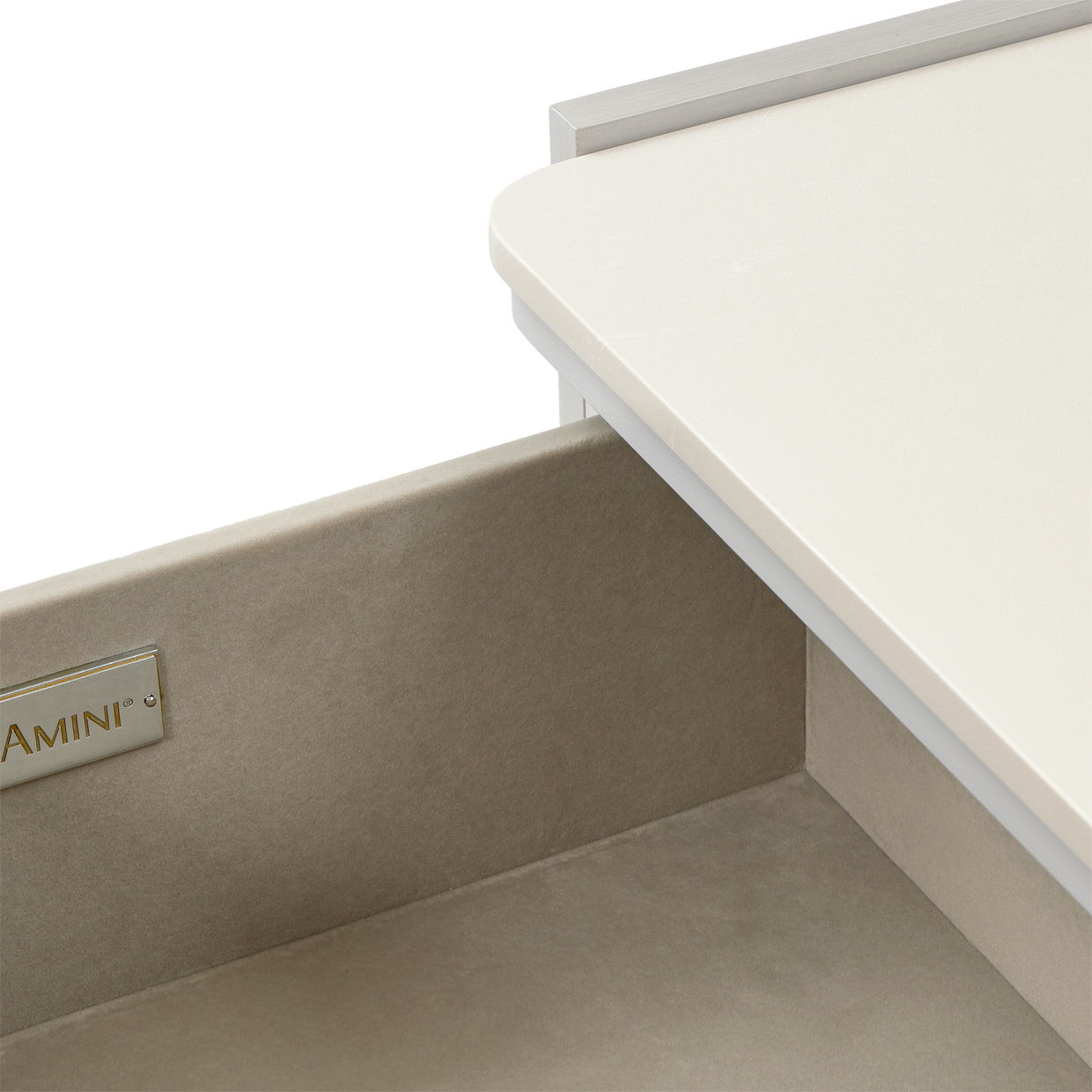 Penthouse - Dresser