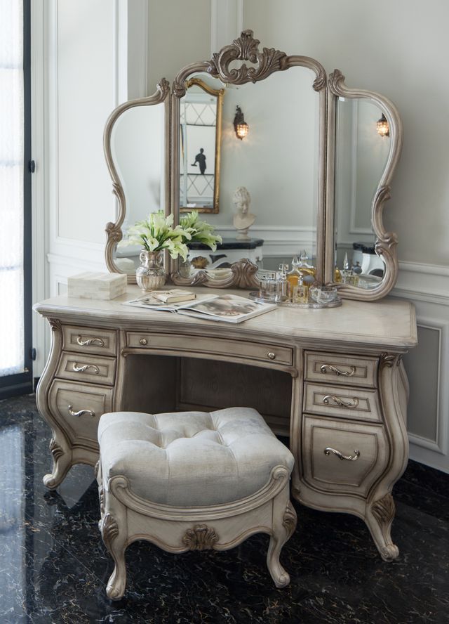 Platine de Royale - Vanity Mirror - Champagne - Best Buy Furniture