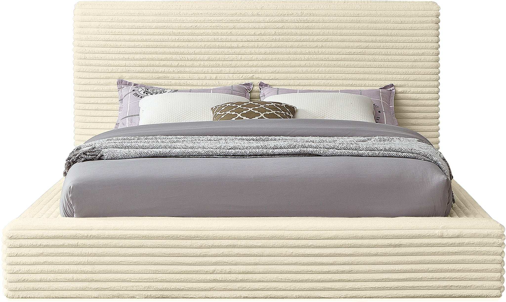 Dexter - Bed