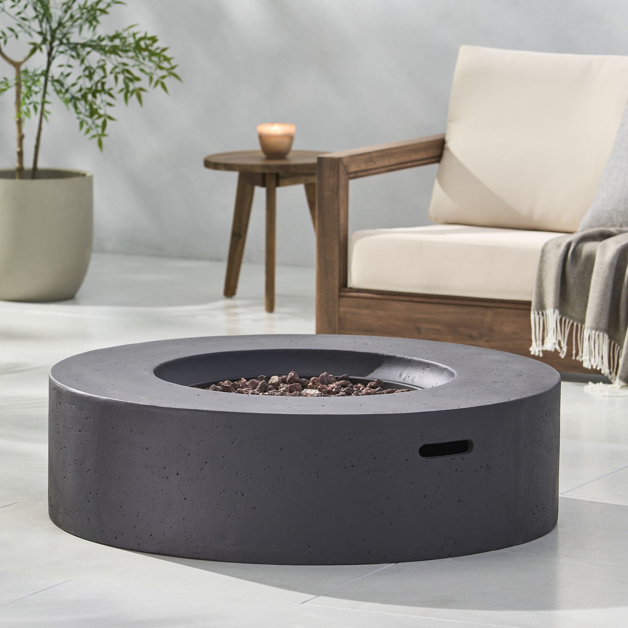 Modern Lightweight Concrete Outdoor Circular Fire Pit 50,000 Btu