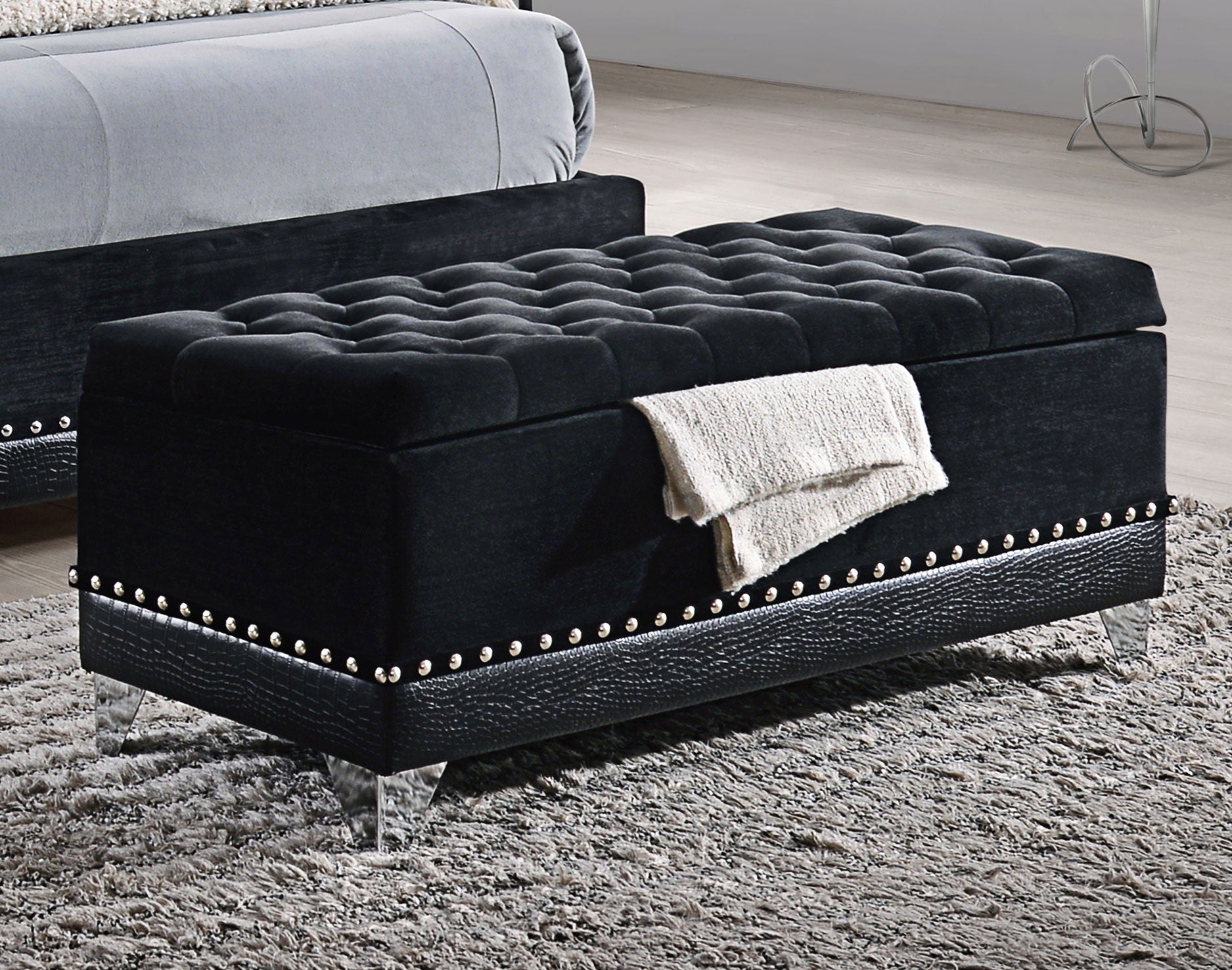 Barzini Velvet Upholstered Tufted Storage Bench Black-CoasterElevations