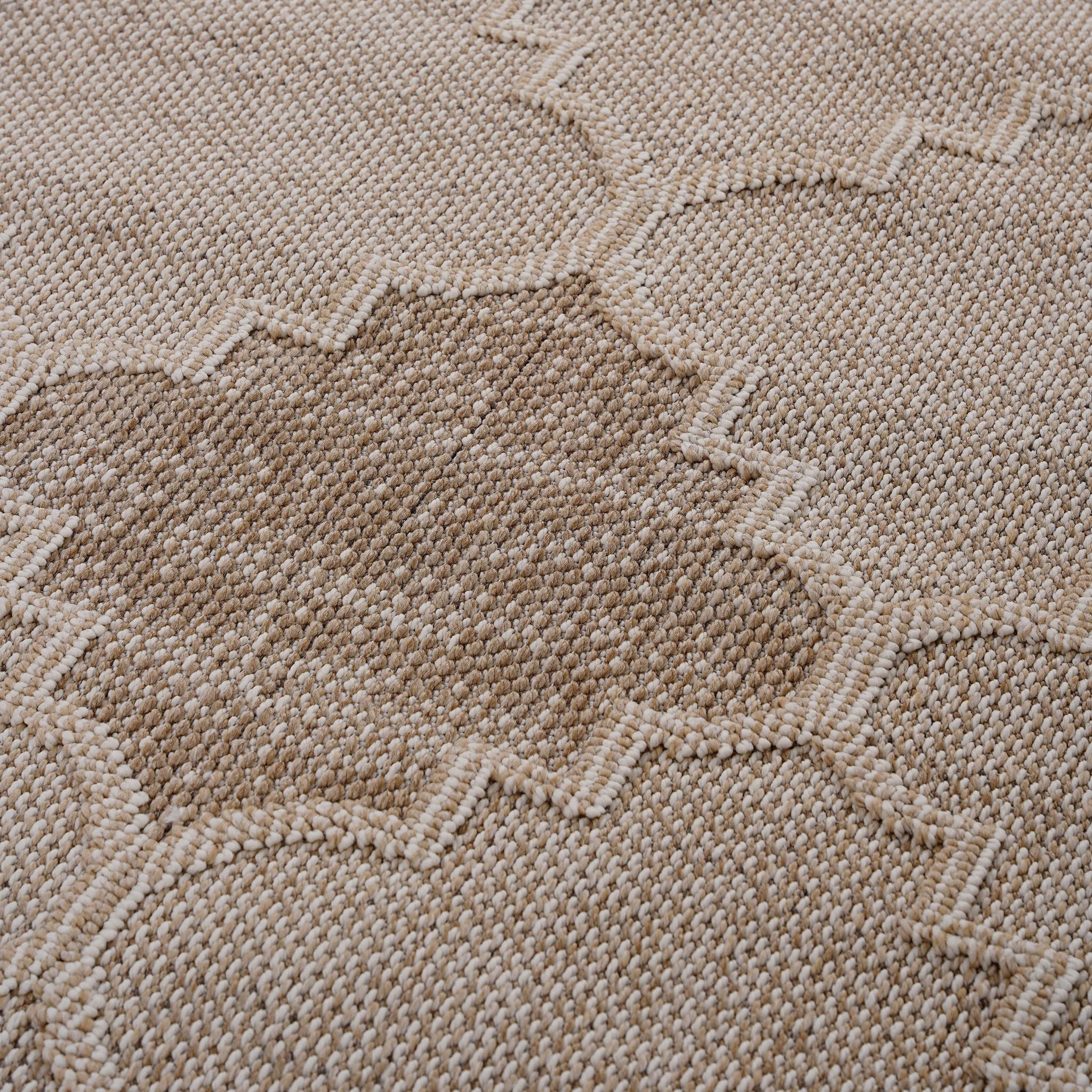 Guros - 8' X 10' Trellis Indoor / Outdoor Area Rug - Cream