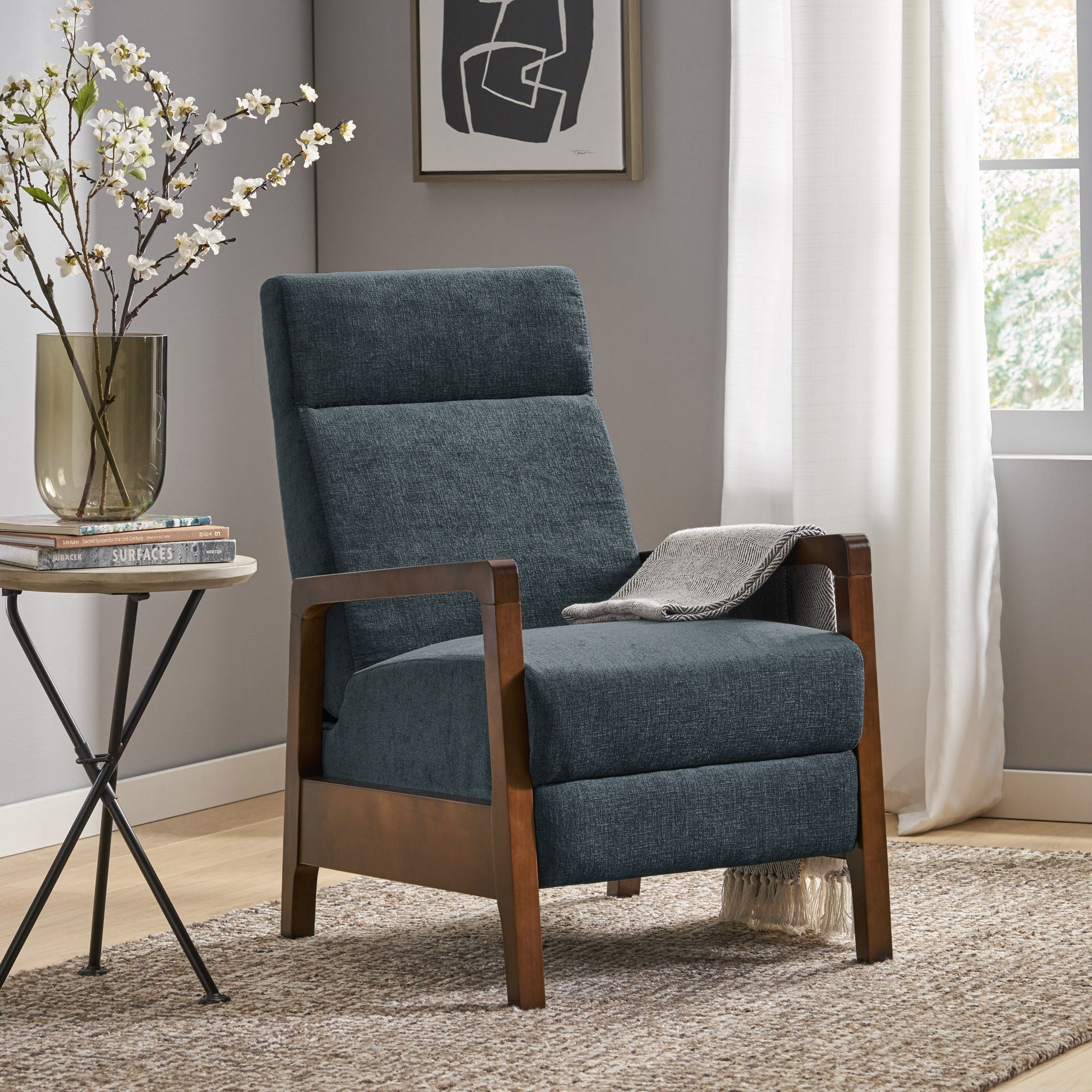 Contemporary Wide Hand Manual Club Recliner - Best Buy Furniture