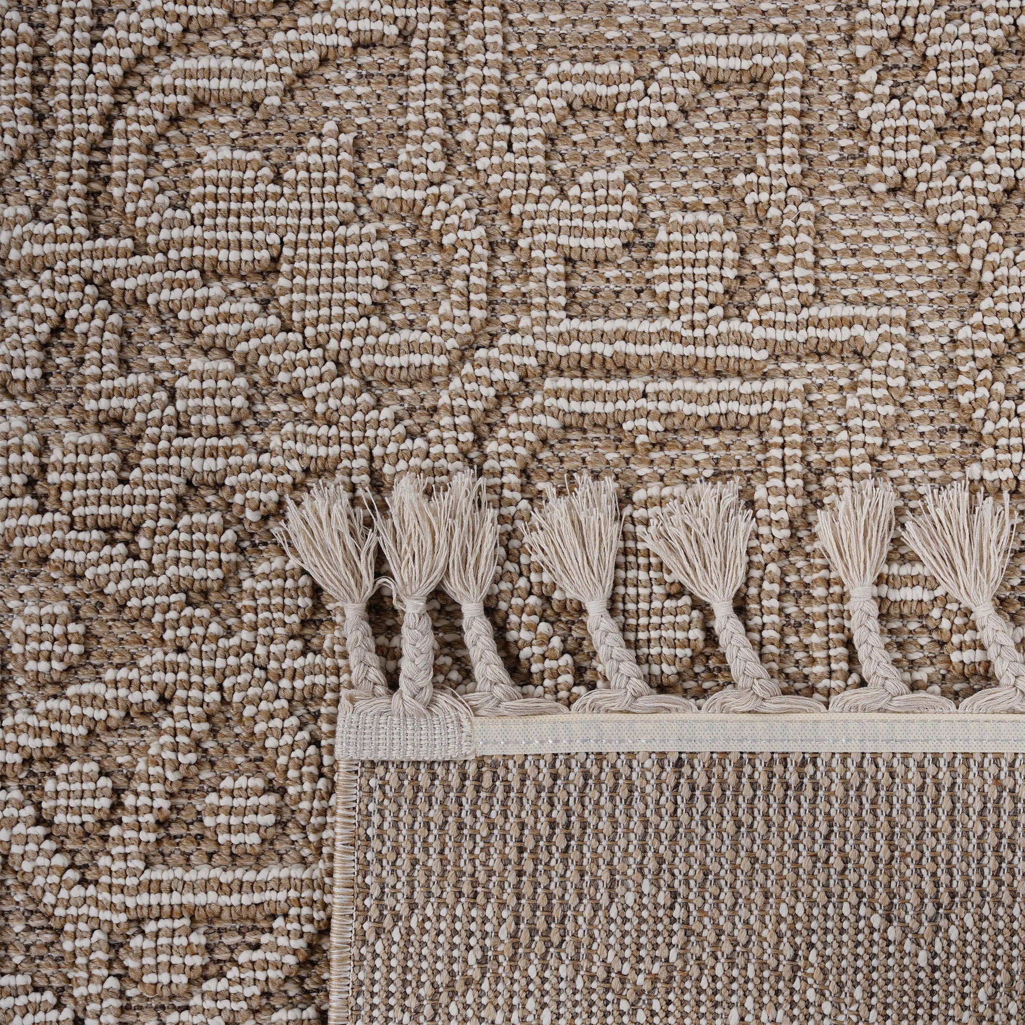 Guros - 8' X 10' Medallion Indoor / Outdoor Area Rug - Beige