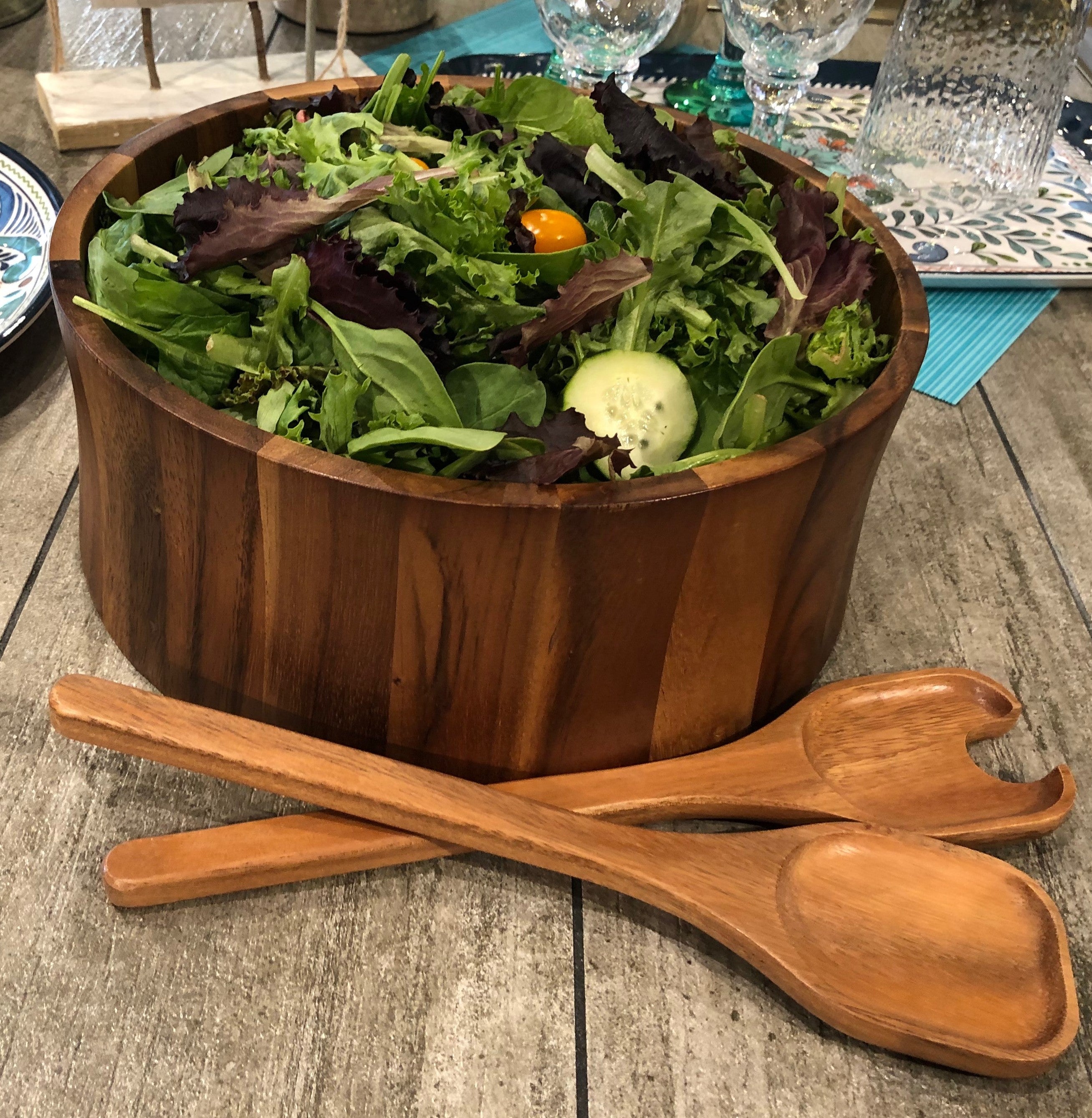 Extra Large Salad Bowl with Servers