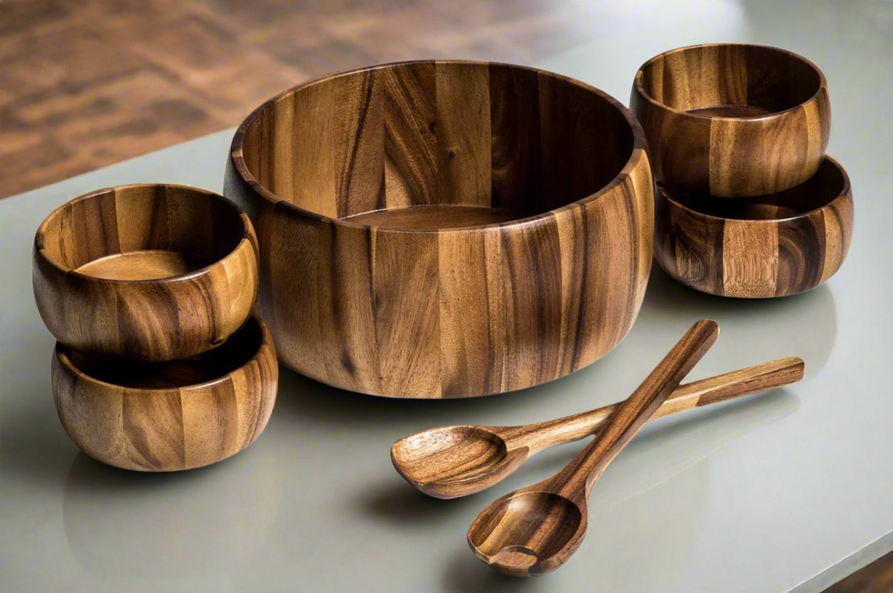 Extra Large Salad Bowl with Servers and 4 Individuals