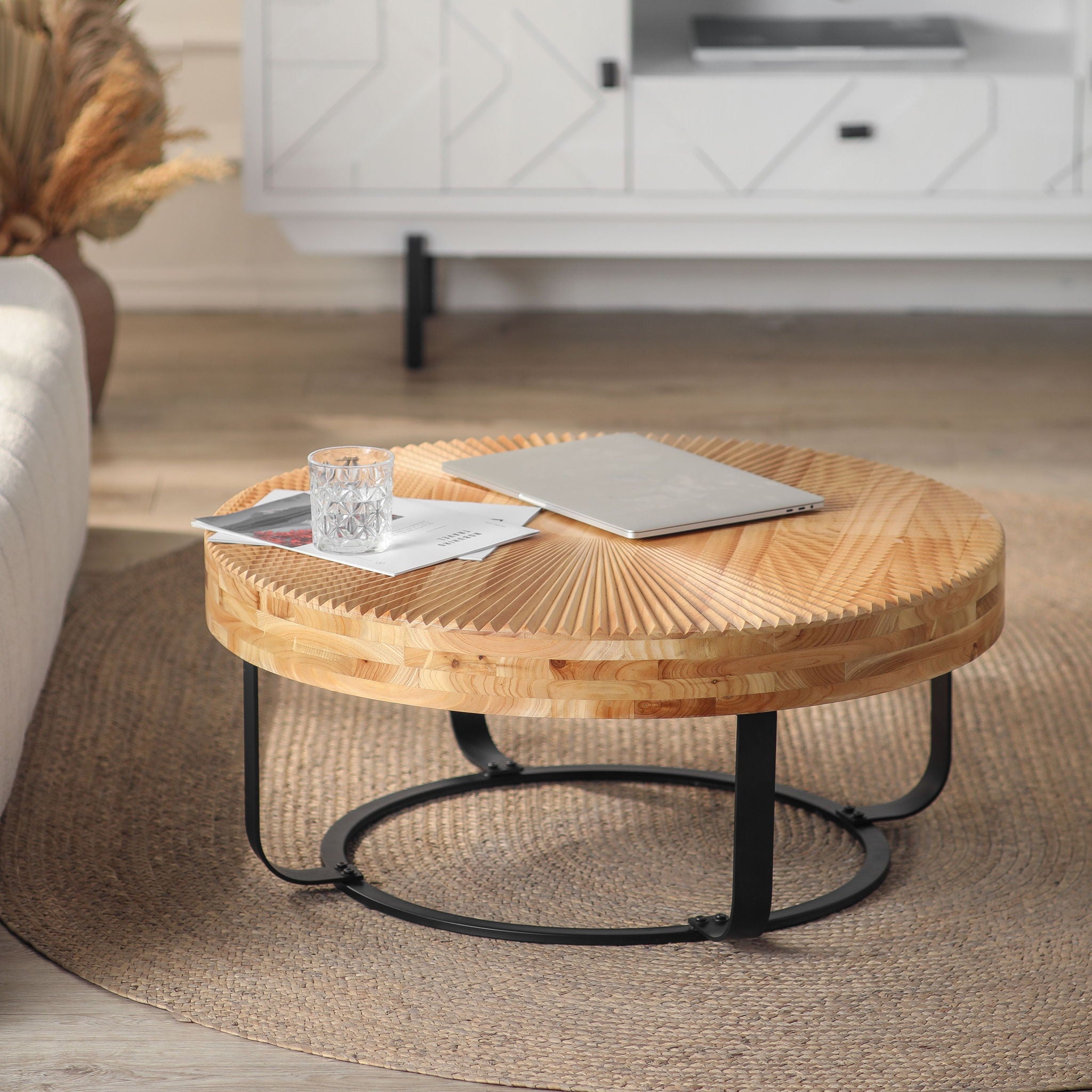 Modern Round Coffee Table With Wooden Carving Pattern