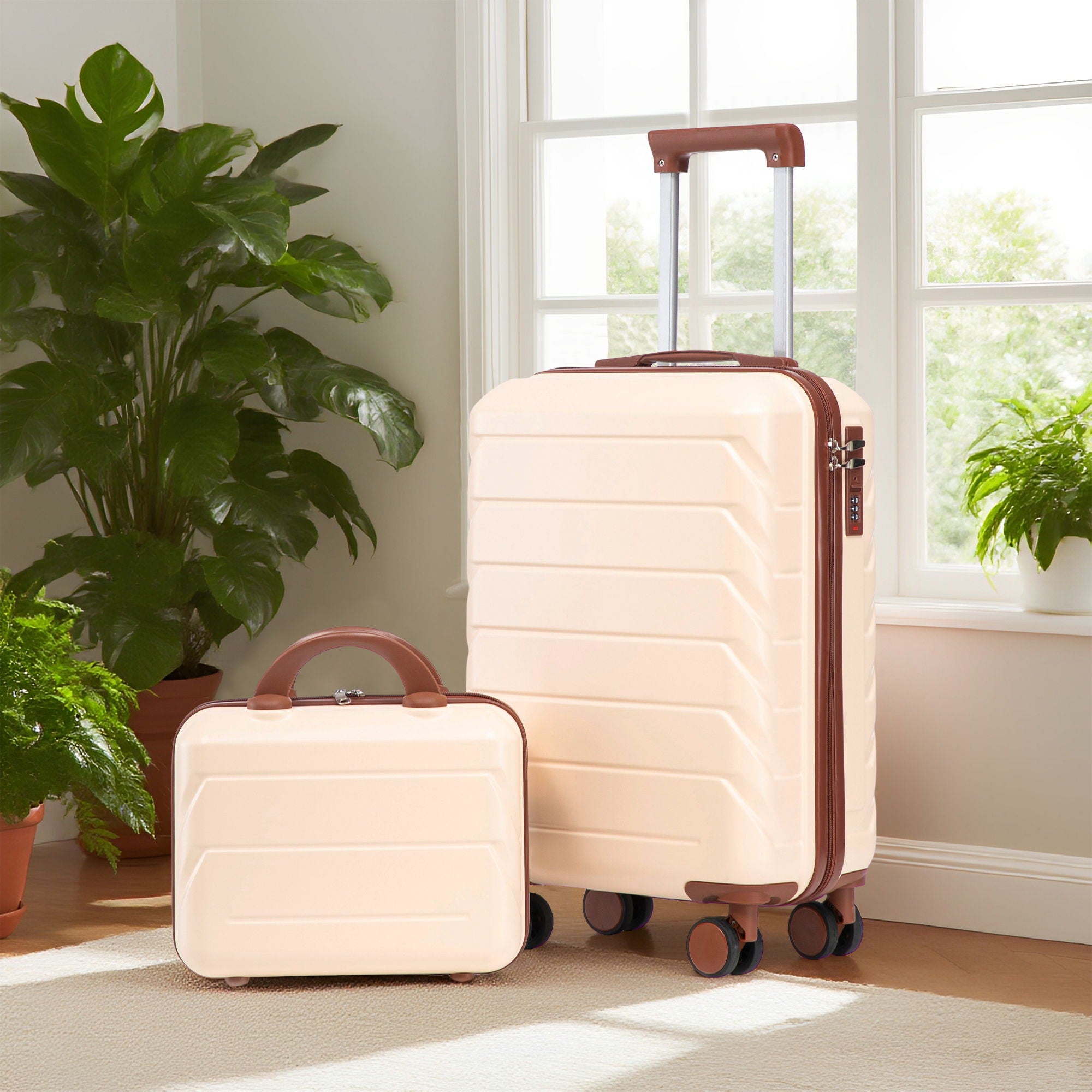 Spinner Luggage Set With Combination Lock