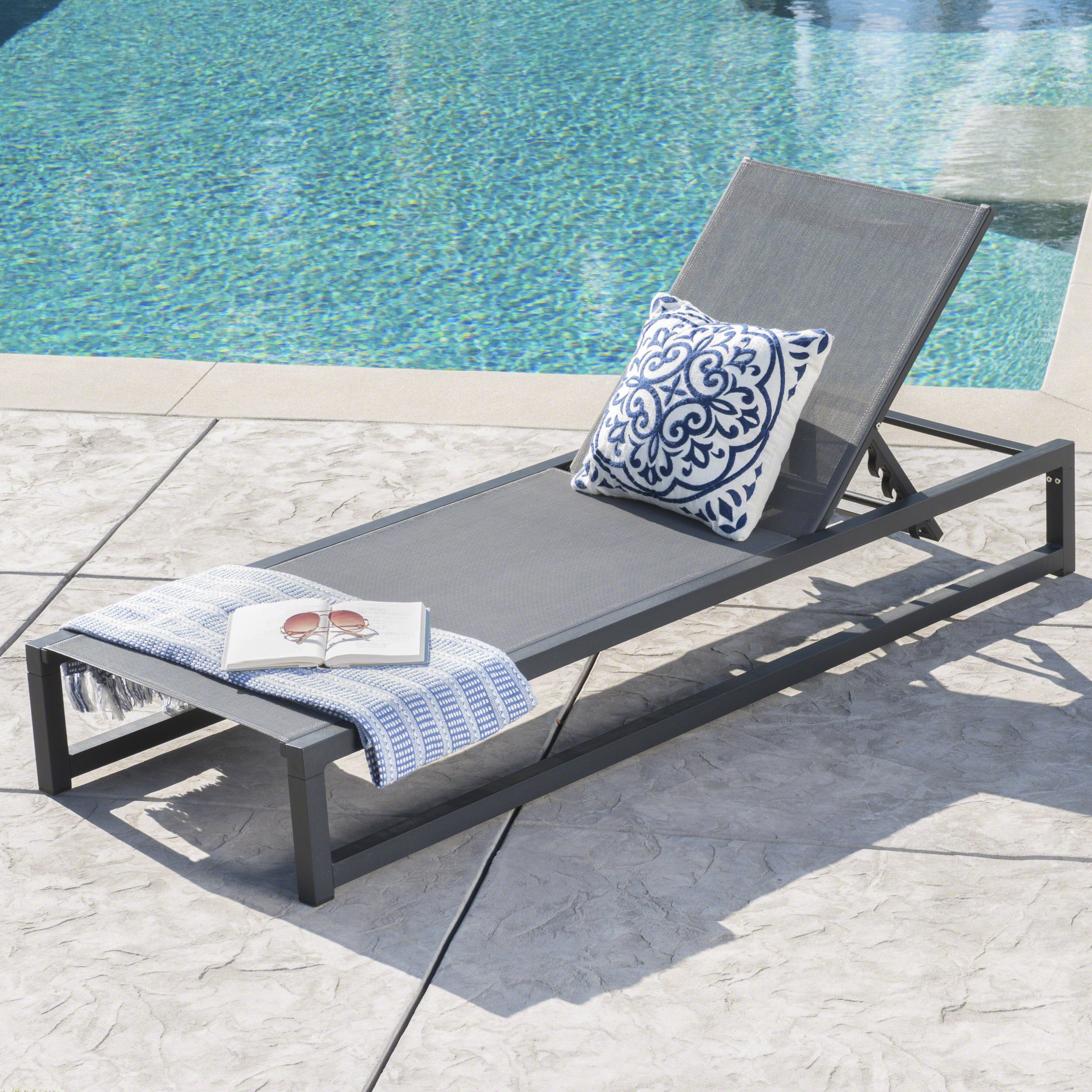 Venice Outdoor Chaise Lounge