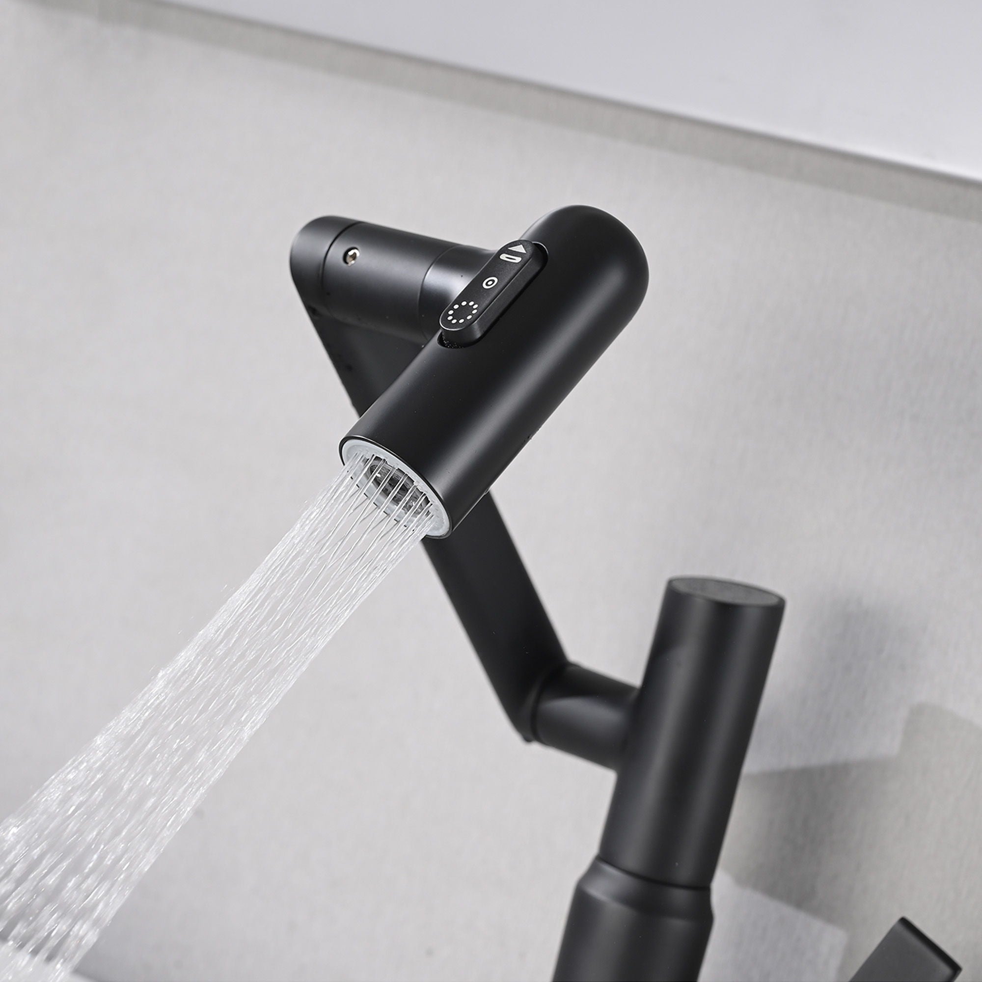 Modern Brass Bathroom Sink Faucet With Spray Function, Temperature Display & 360 Degree Rotary - Matte Black
