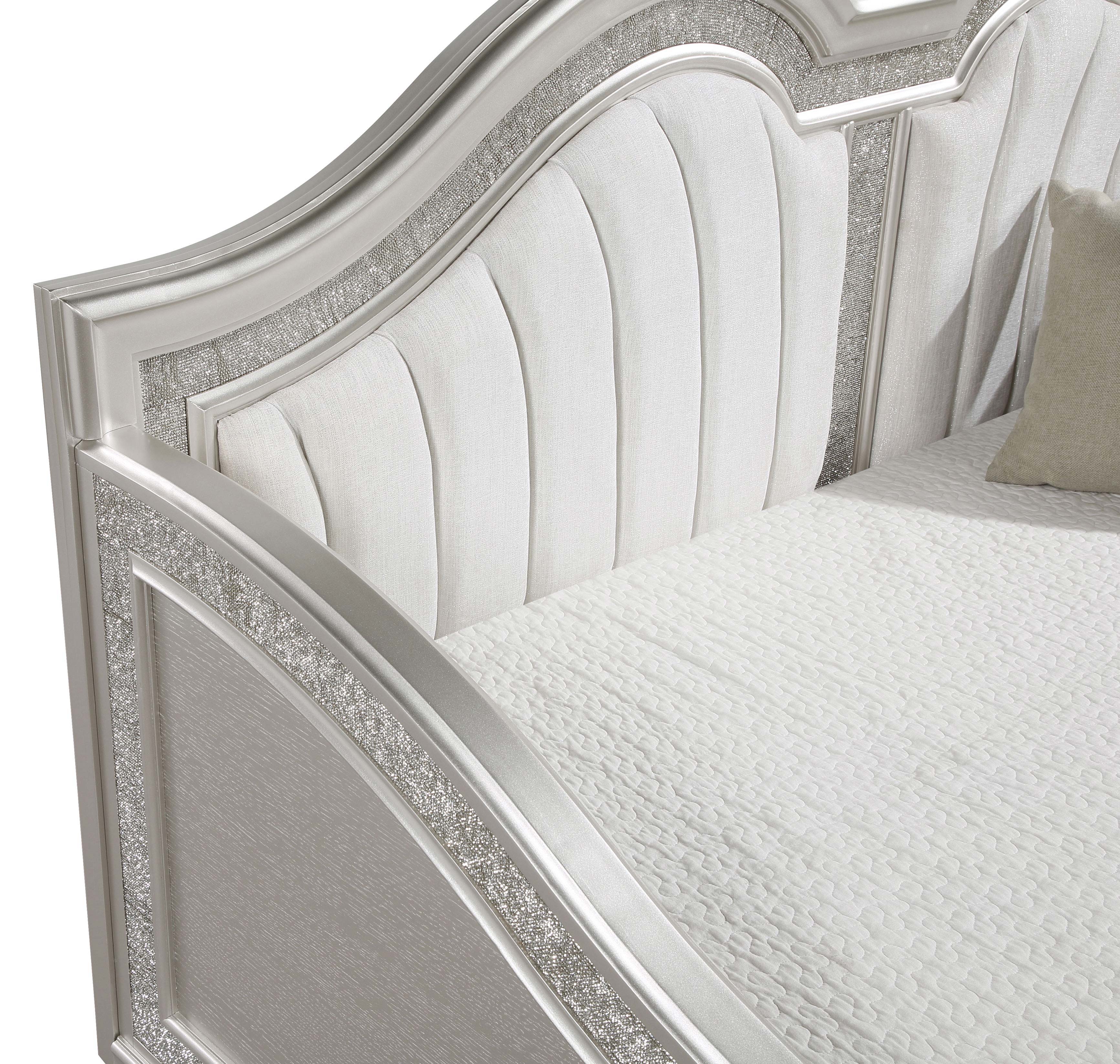Evangeline Upholstered Twin Daybed Silver Oak-