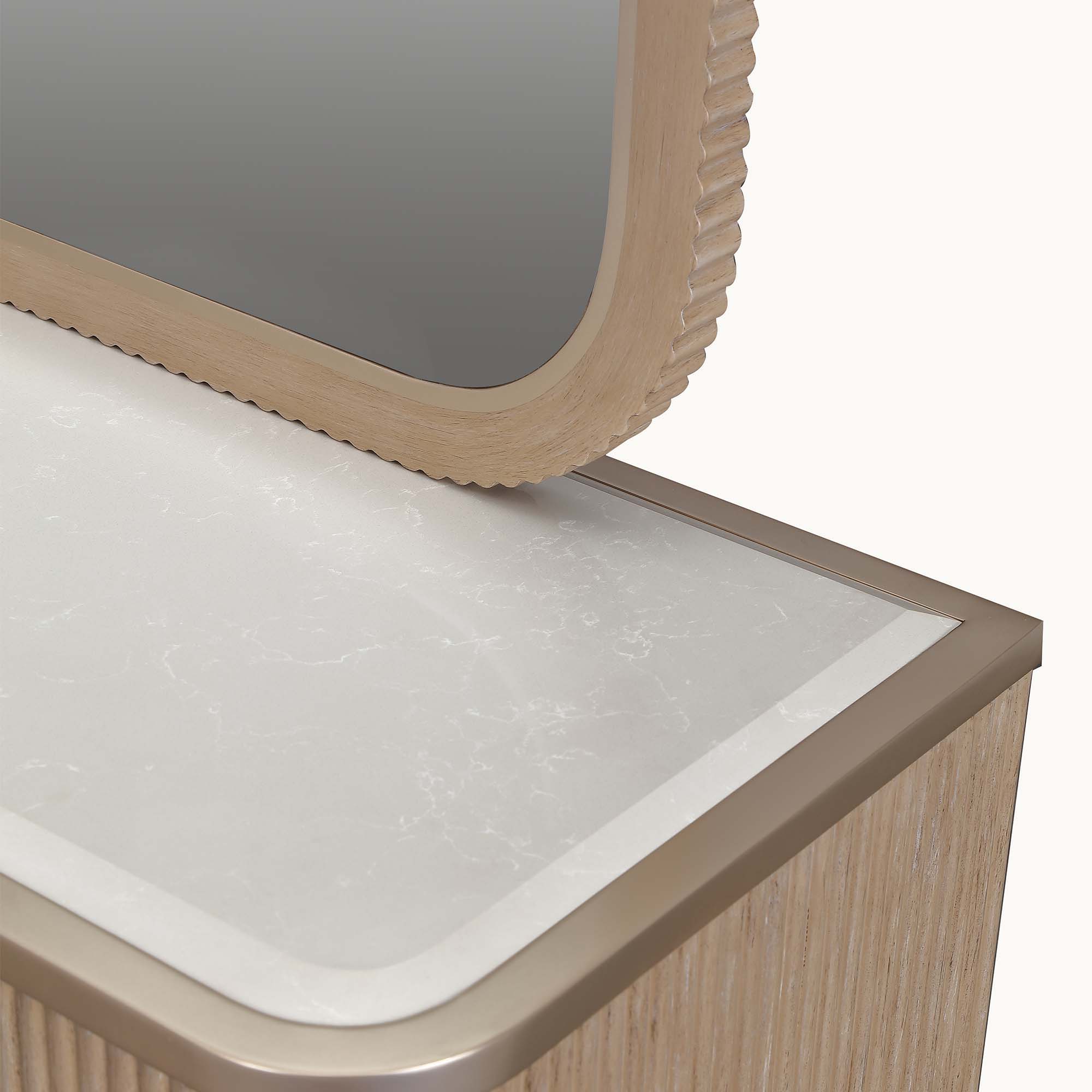 West Kensington - Dresser