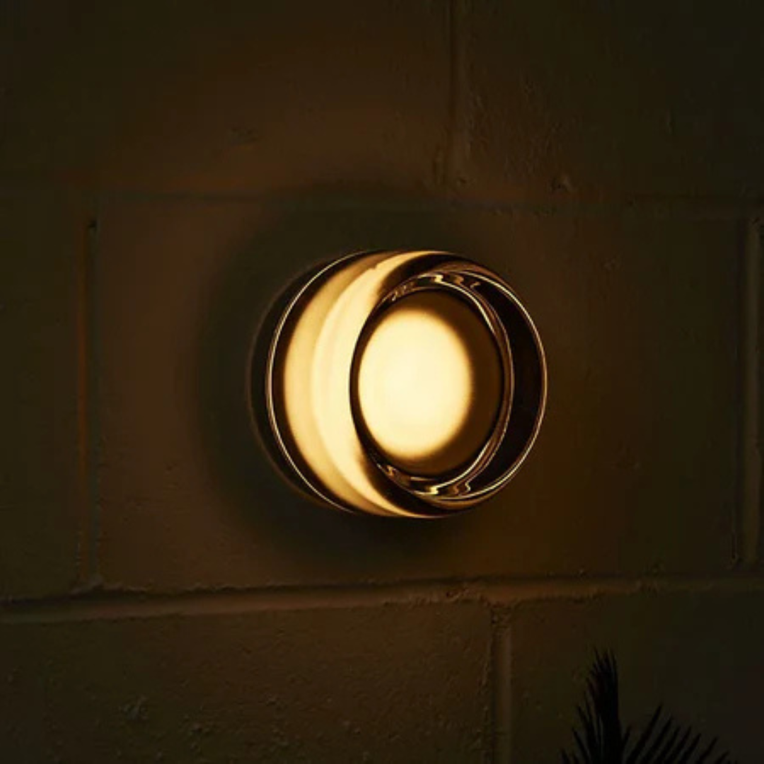 Modern Glass Round LED Wall Sconce 1-Light Aluminium Indoor Wall Lamp