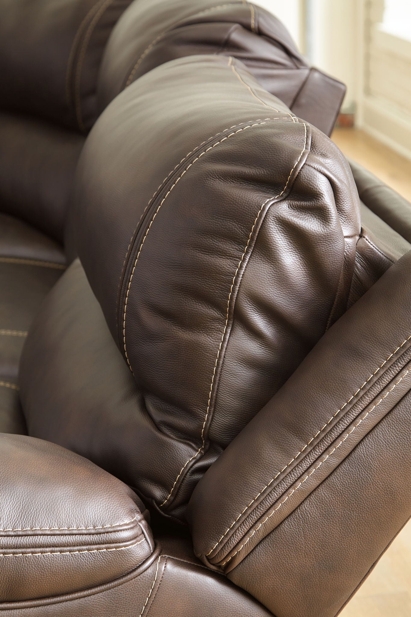 Dunleith - 5-Piece Power Reclining Sectional - Chocolate