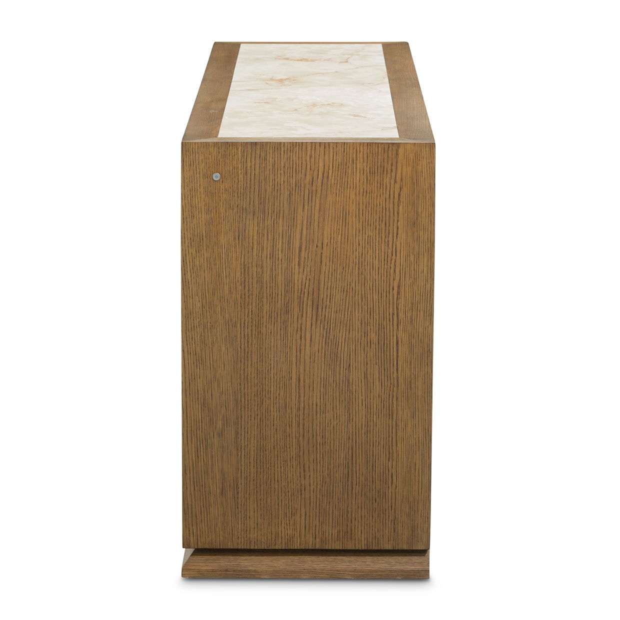 Portrait - Dresser