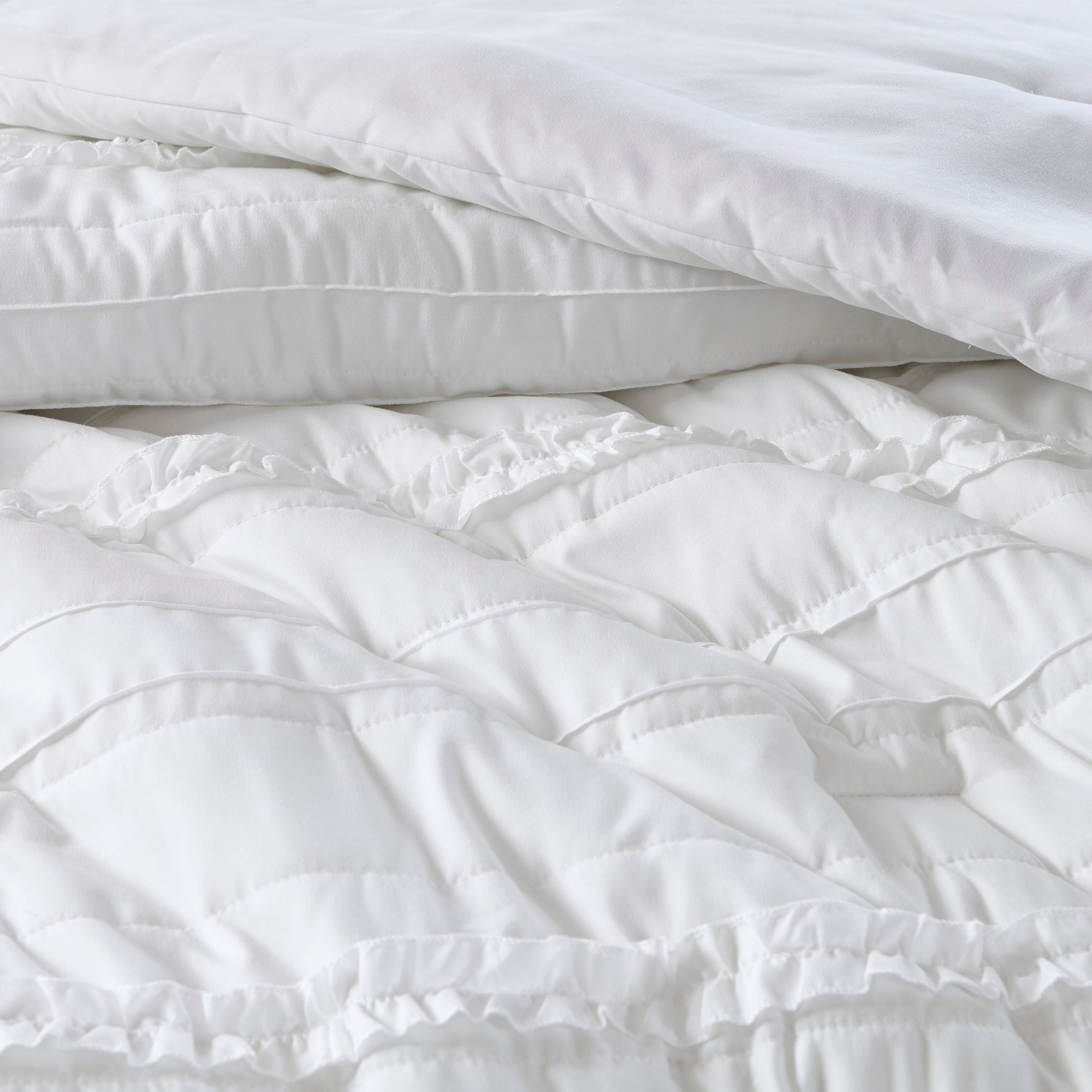 5 Piece Microfiber Ruffled Comforter Set White California King