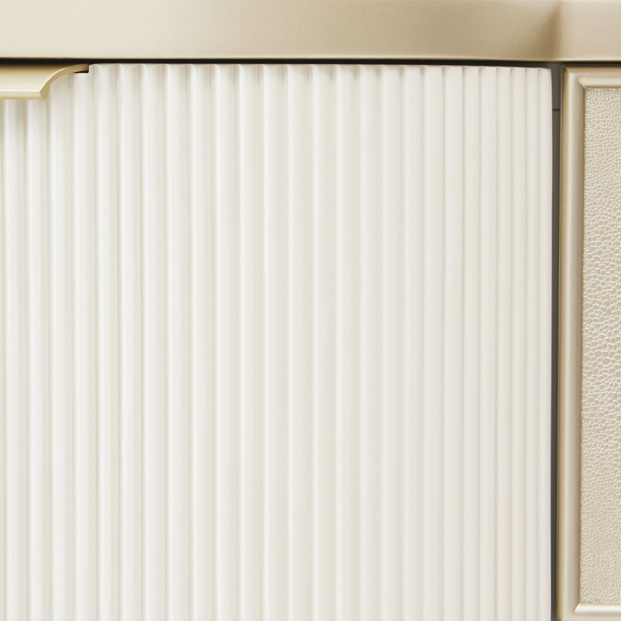La Marisia - Dresser - Creamy Pearl