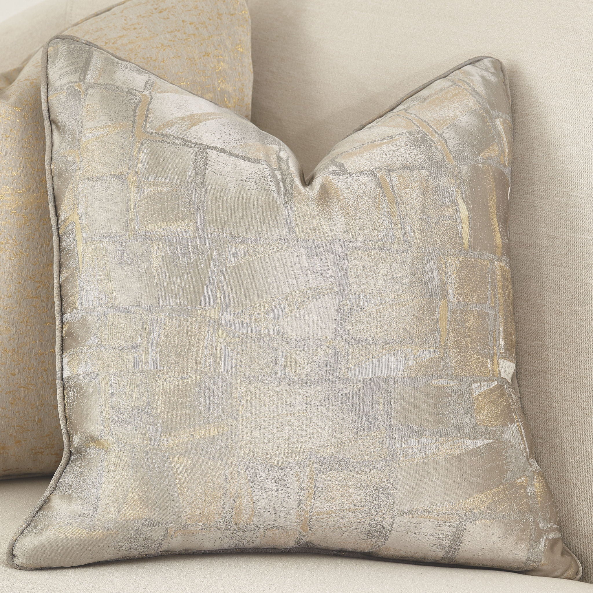 La Rachelle - Sofa - Icicle/Champagne