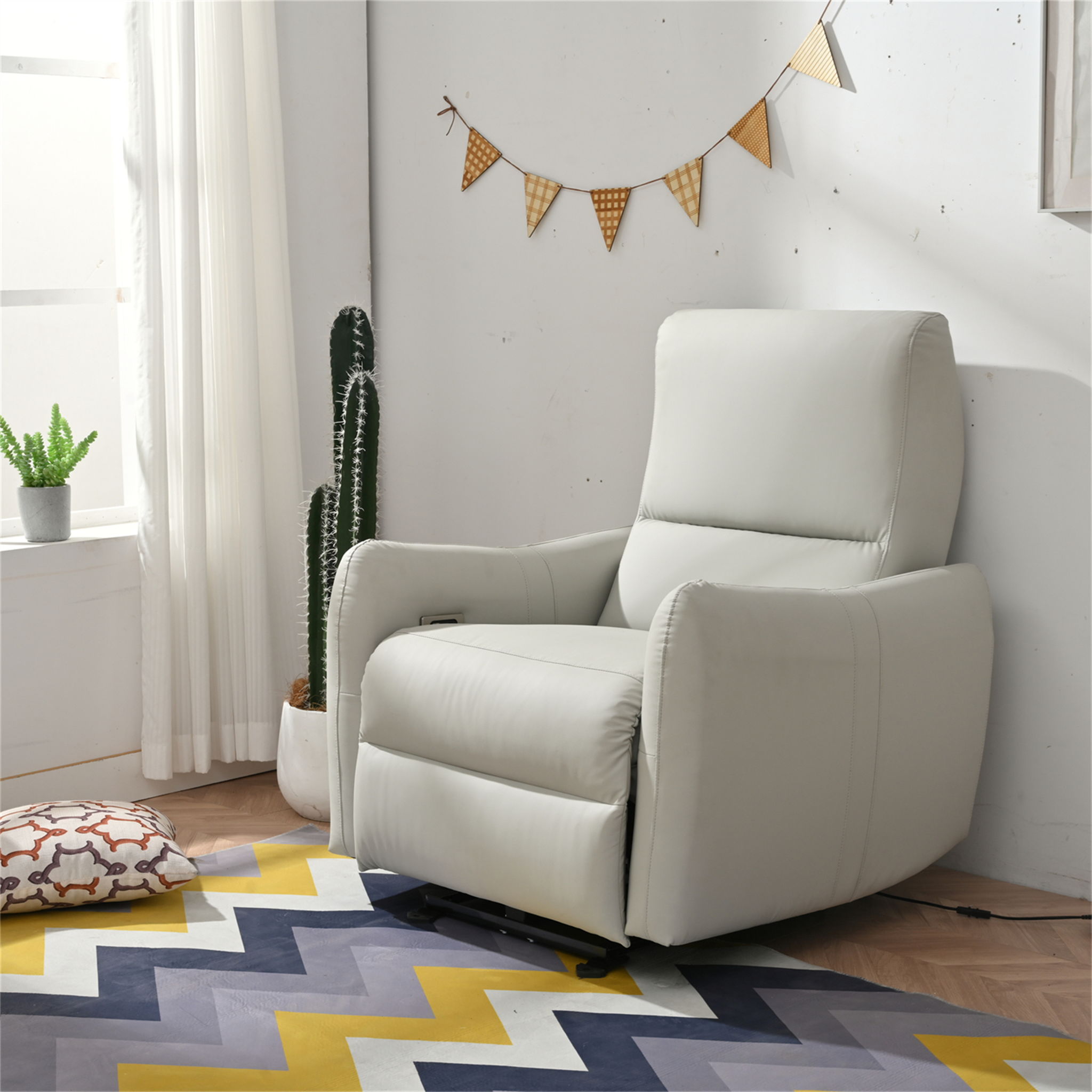 Wall Hugger Power Recliner Chair With USB Port (Type-C)