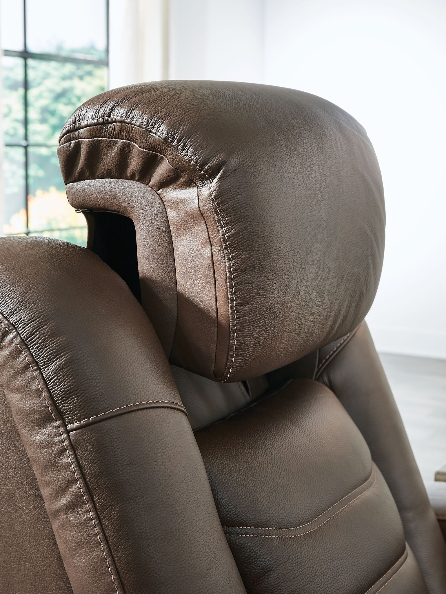 High Impact - Power Reclining Loveseat With Console / Adj Hdrst - Tobacco