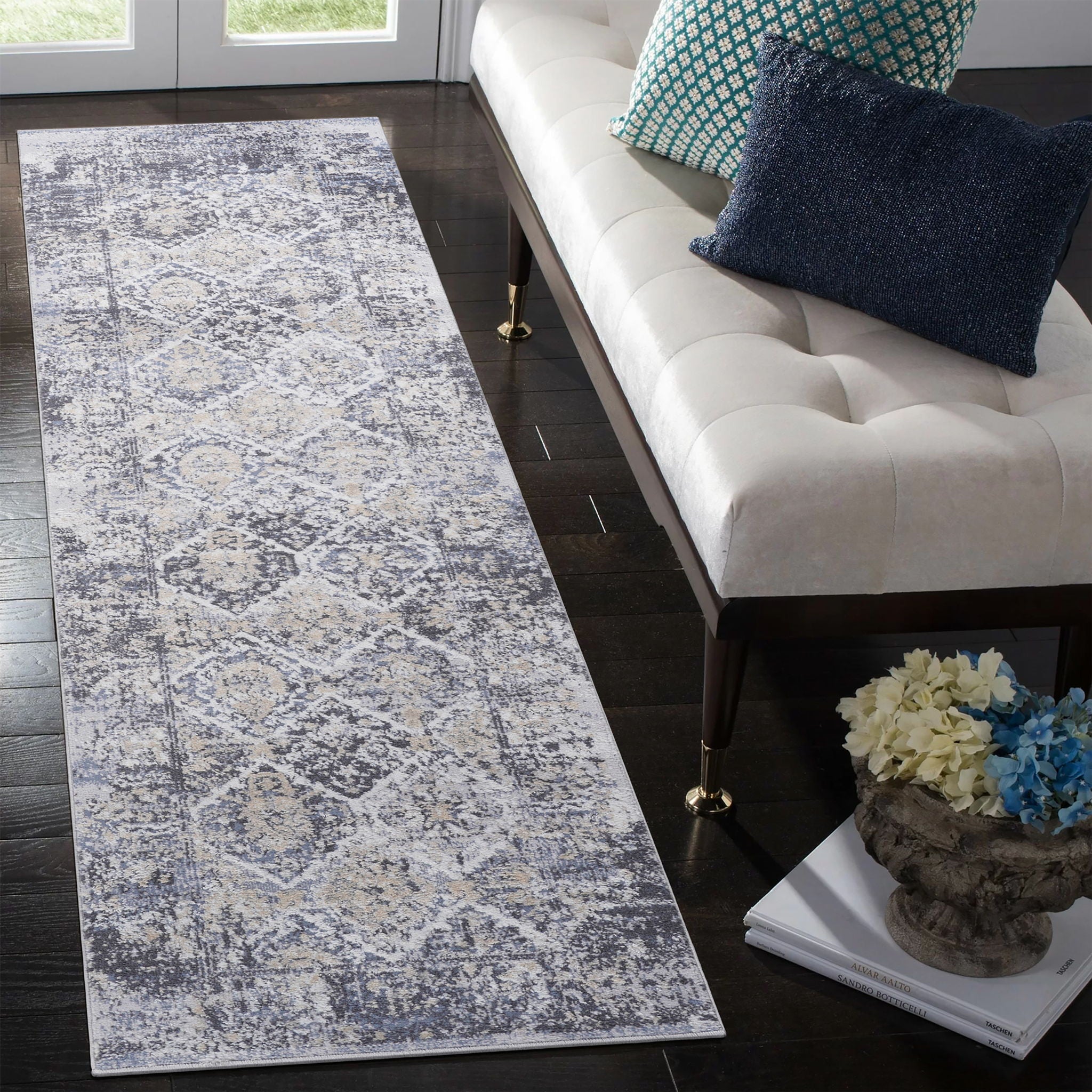 Payas - Traditional Area Rug