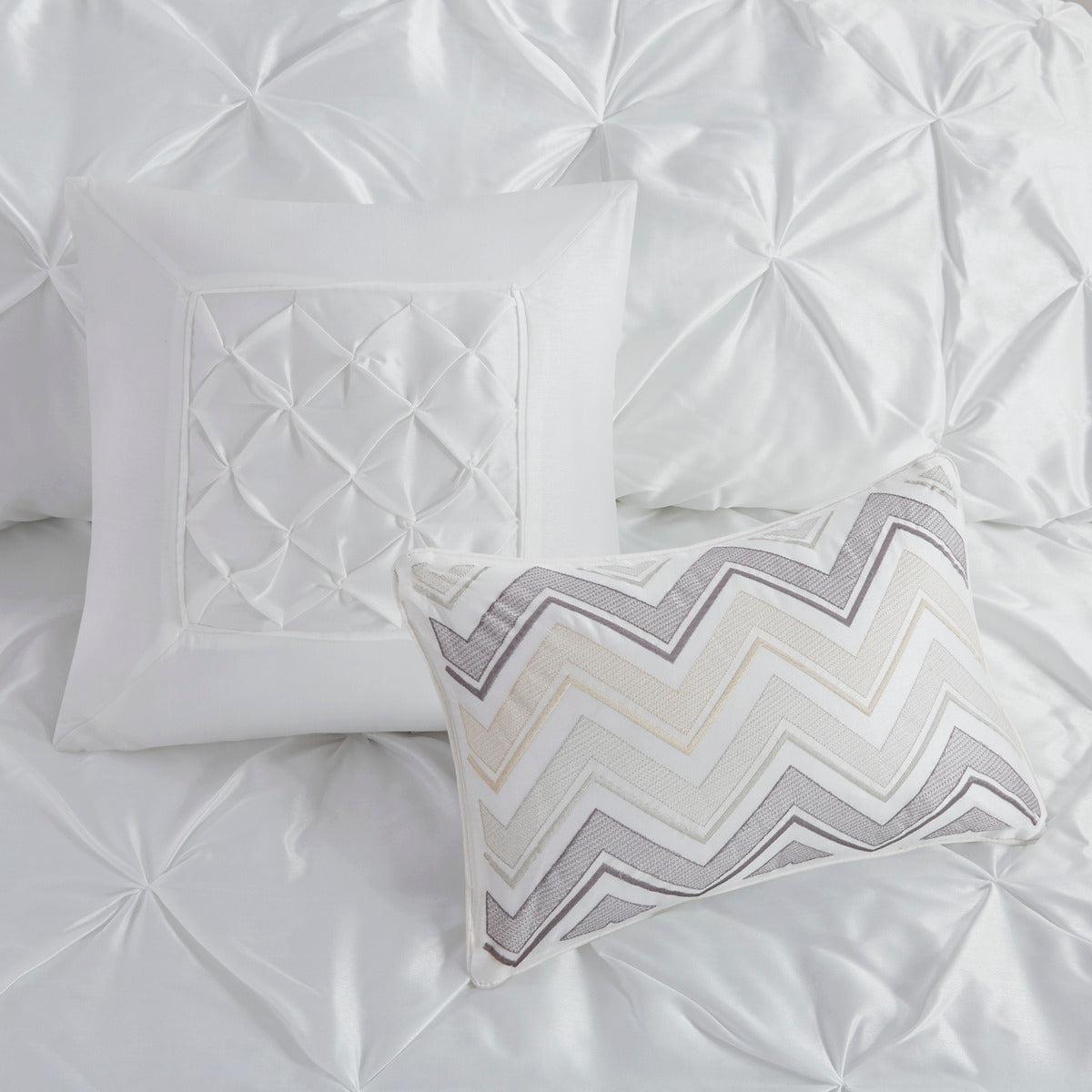 7 Piece Tufted Comforter Set White