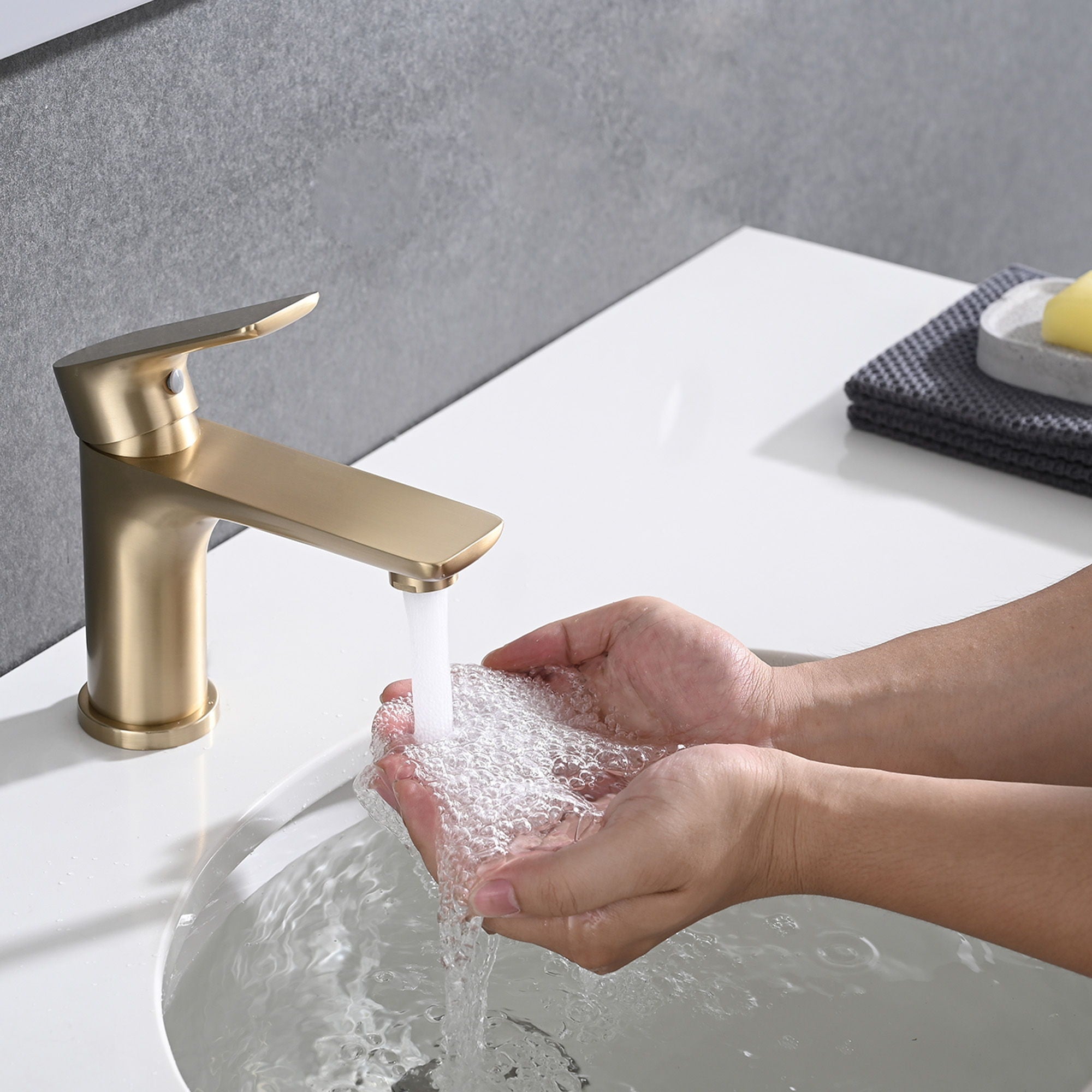 Modern Single Handle Lavatory Basin Sink Faucet With Aerated Stream - Brushed Gold
