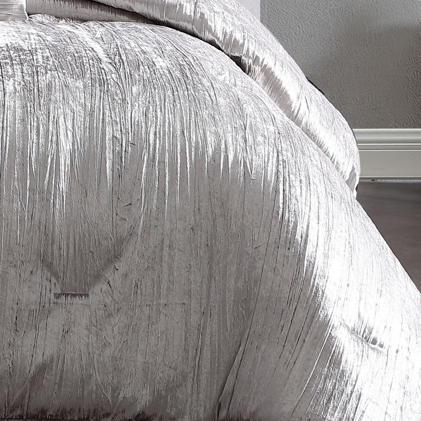 Turin Silver Crinkle Velvet 7PC Bedding Set
