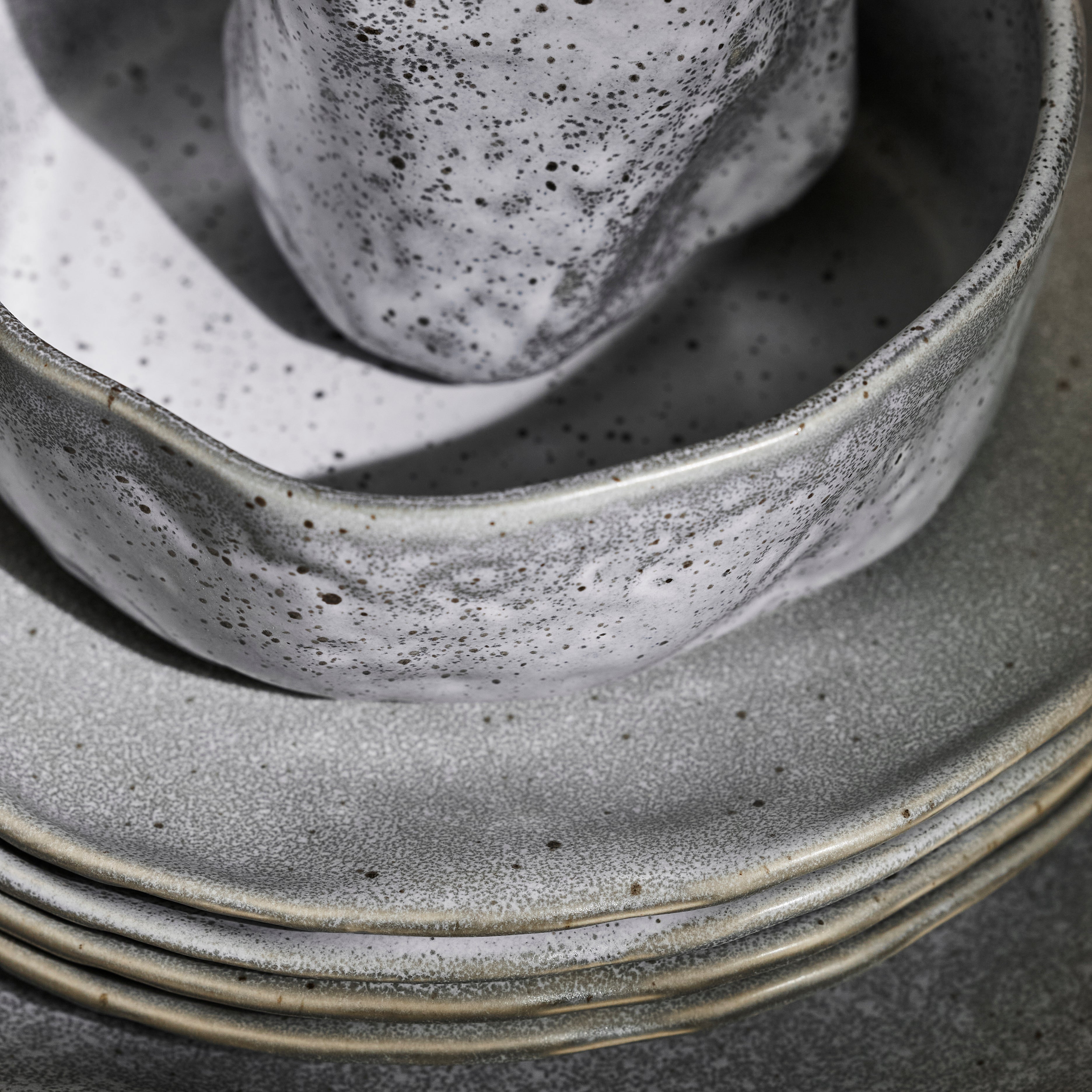 Atik Stoneware Dinnerware Set - Grey Speckled