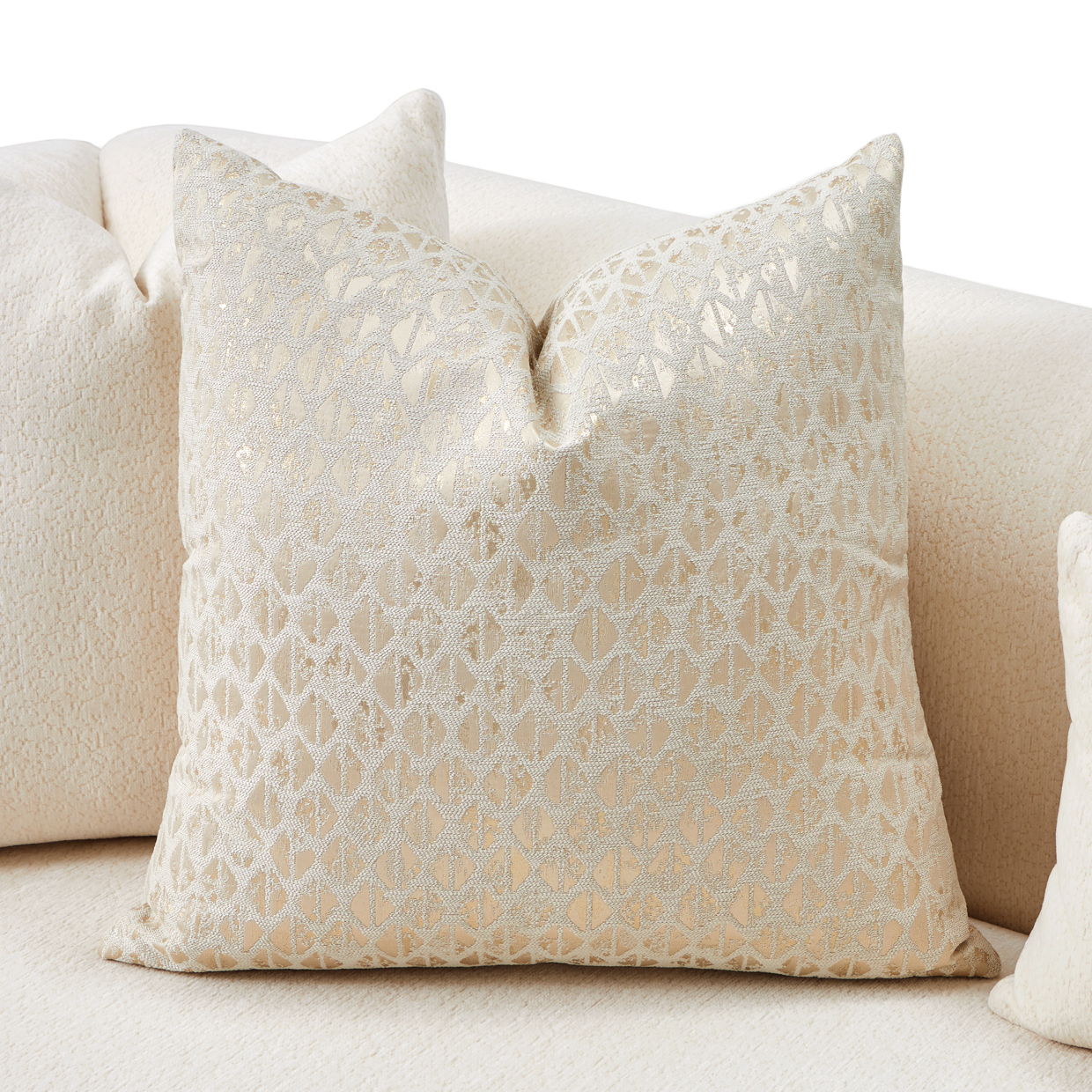 Sassani - Loveseat - Crepe / Gold