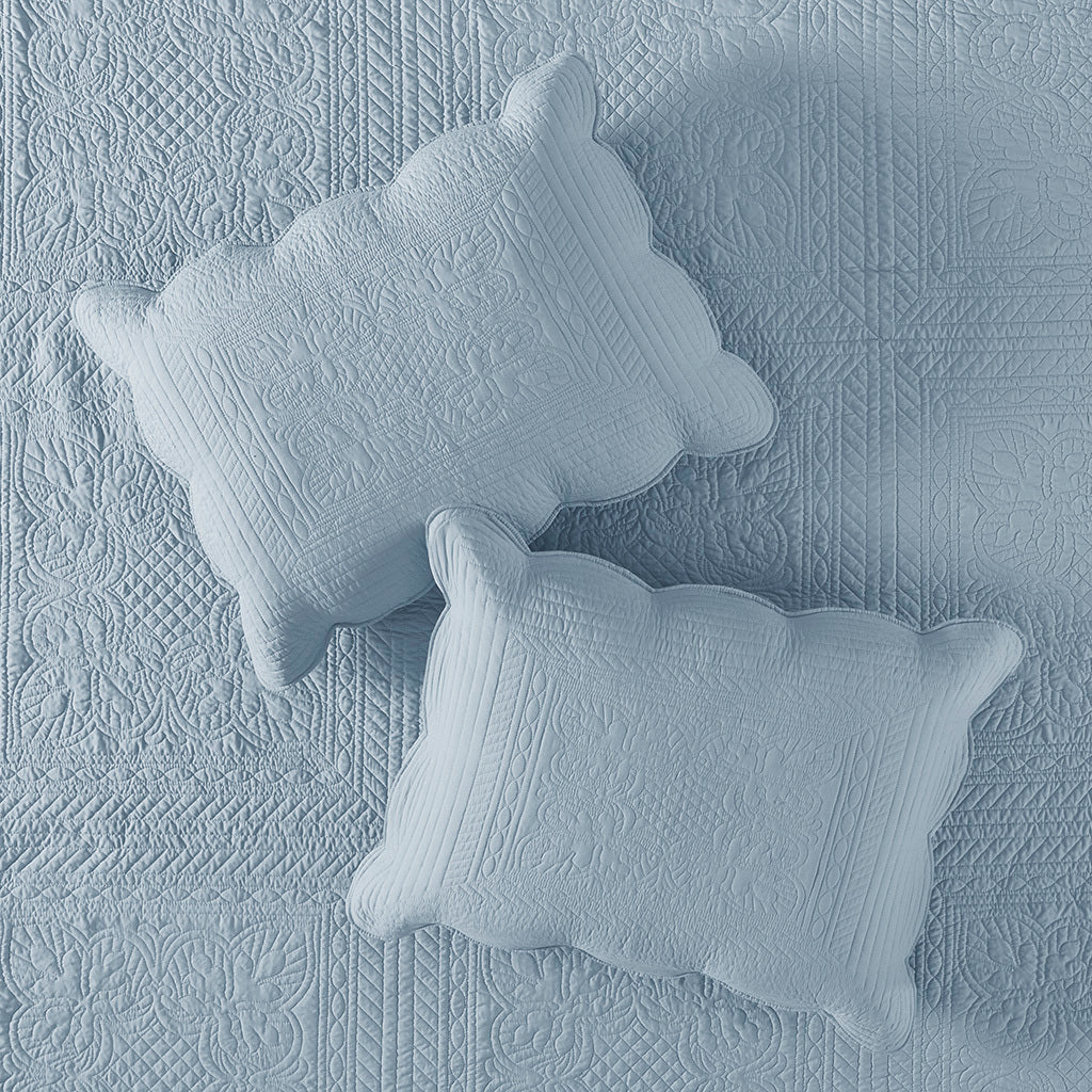 3 Piece Reversible Scalloped Edge Quilt Set Blue King/Cal King