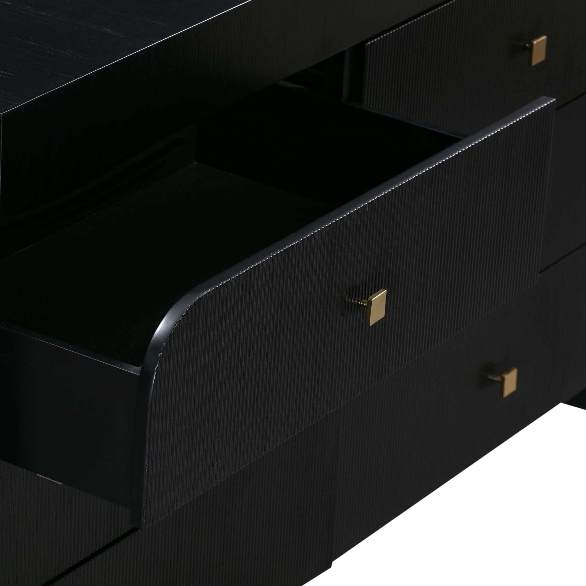Hump - 6 Drawer Dresser