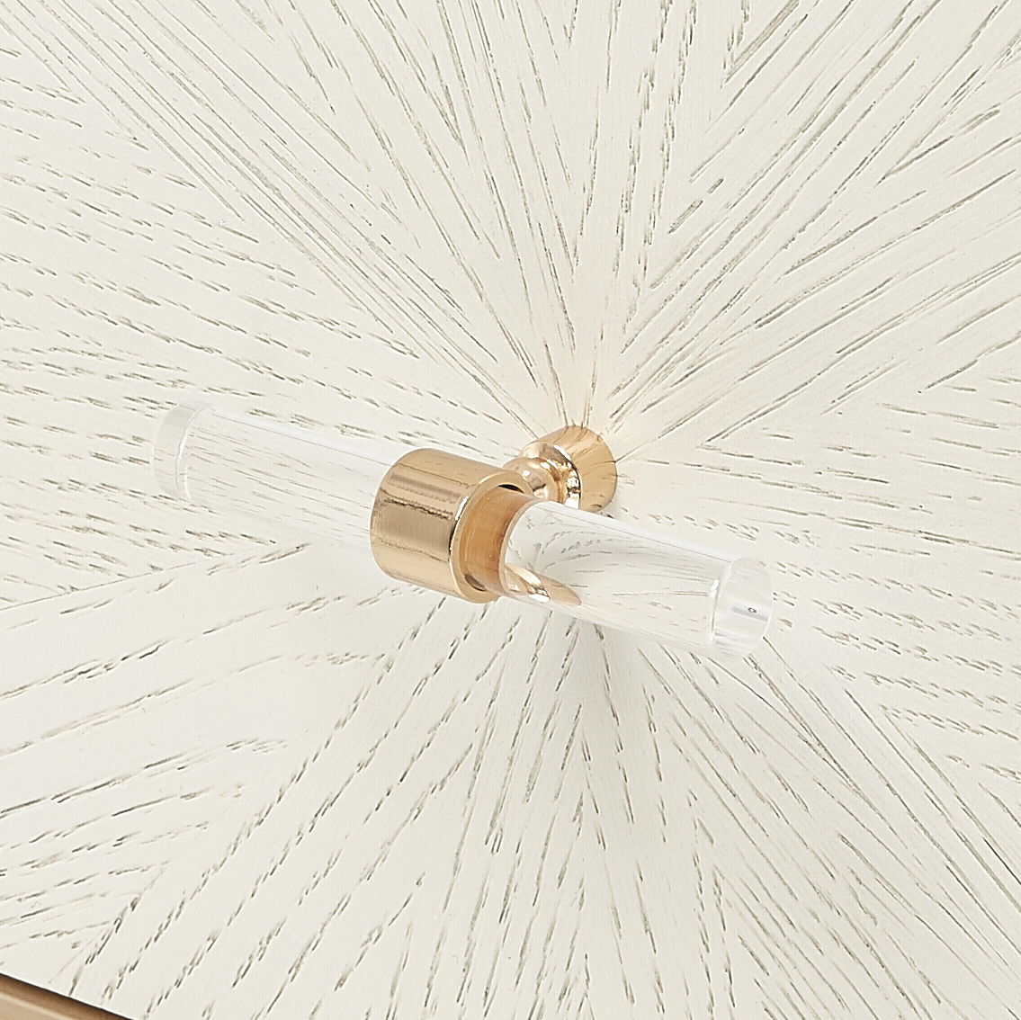 La Rachelle - 5-Drawer Chest - Champagne - Best Buy Furniture