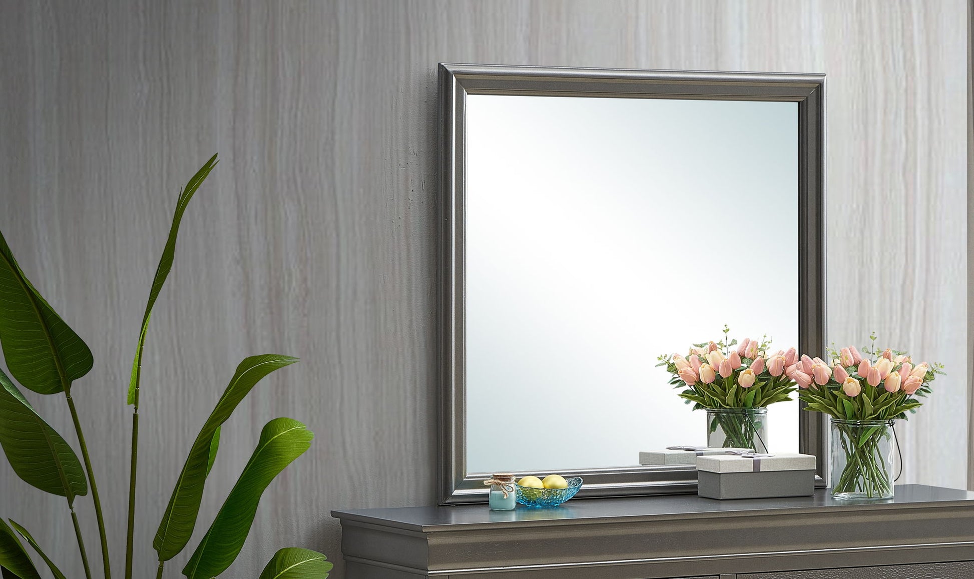 Traditional Wall Mirror For Any Space - Best Buy Furniture