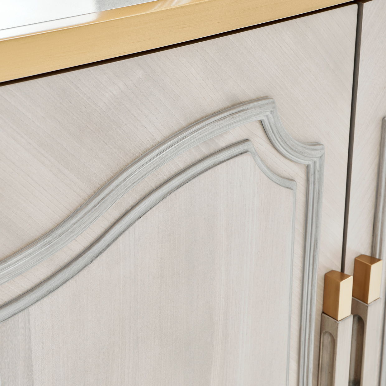 St. Charles - Sideboard