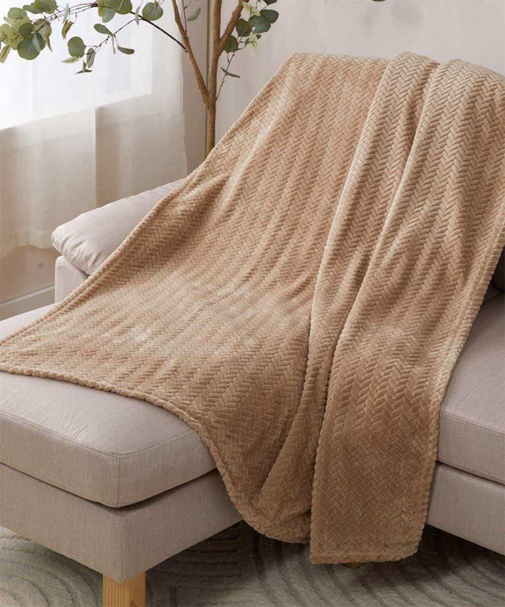 Decor&More Noble House Oversized and Extra Heavy Chevron Braided Throw Blanket (50" x 70") - Best Buy Furniture