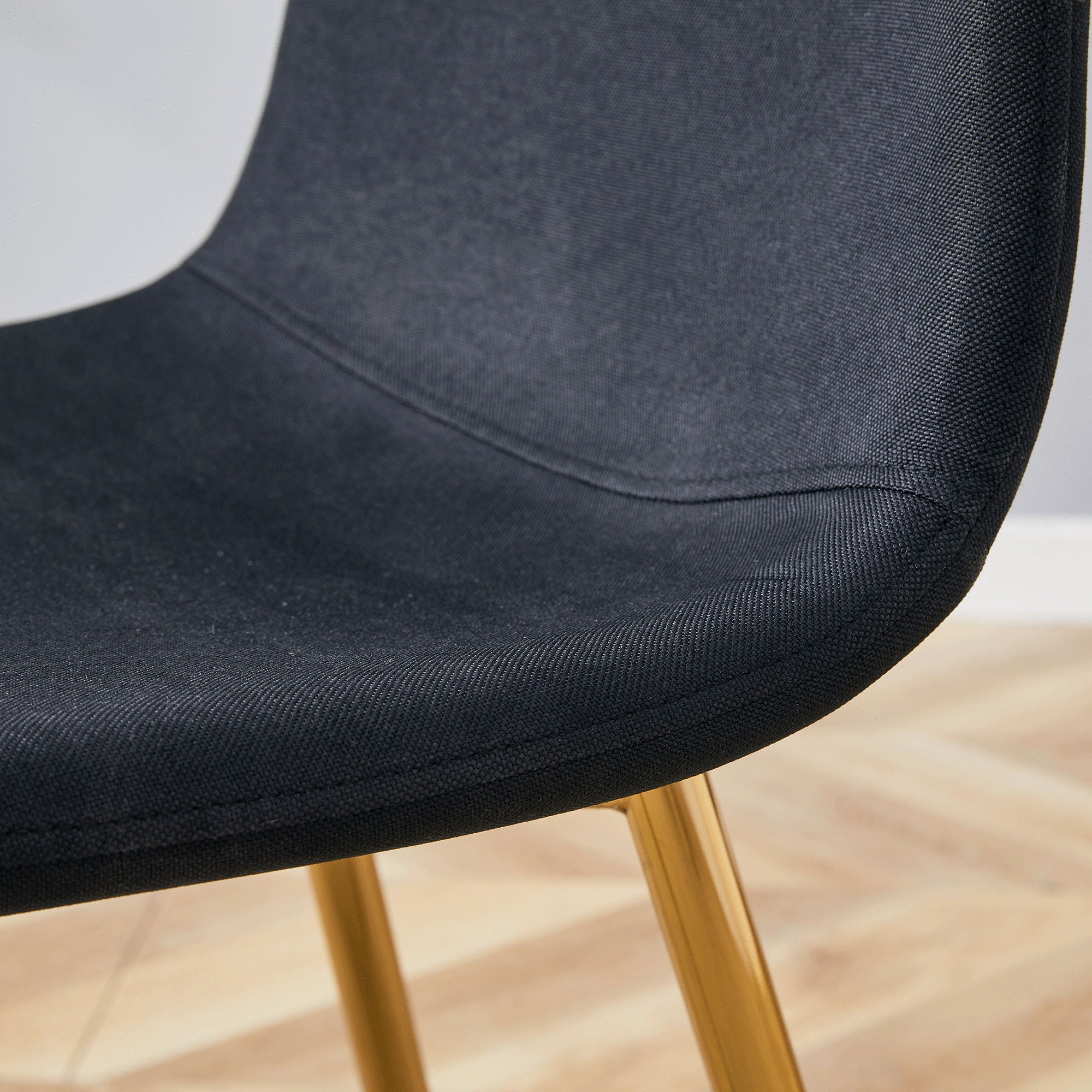 Luxury Simple Chair (Set of 4) Linen Cotton High Resilience Dining Chair With Metal en Legs - Black / Gold - Best Buy Furniture