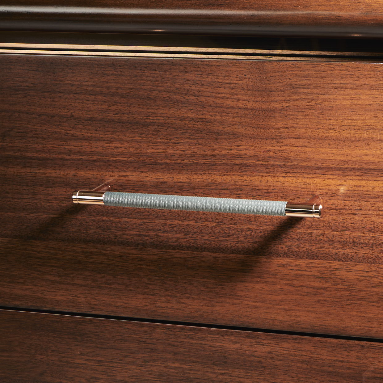 Mason Park - 5-Drawer Gentlemen's Chest - Umber - Best Buy Furniture