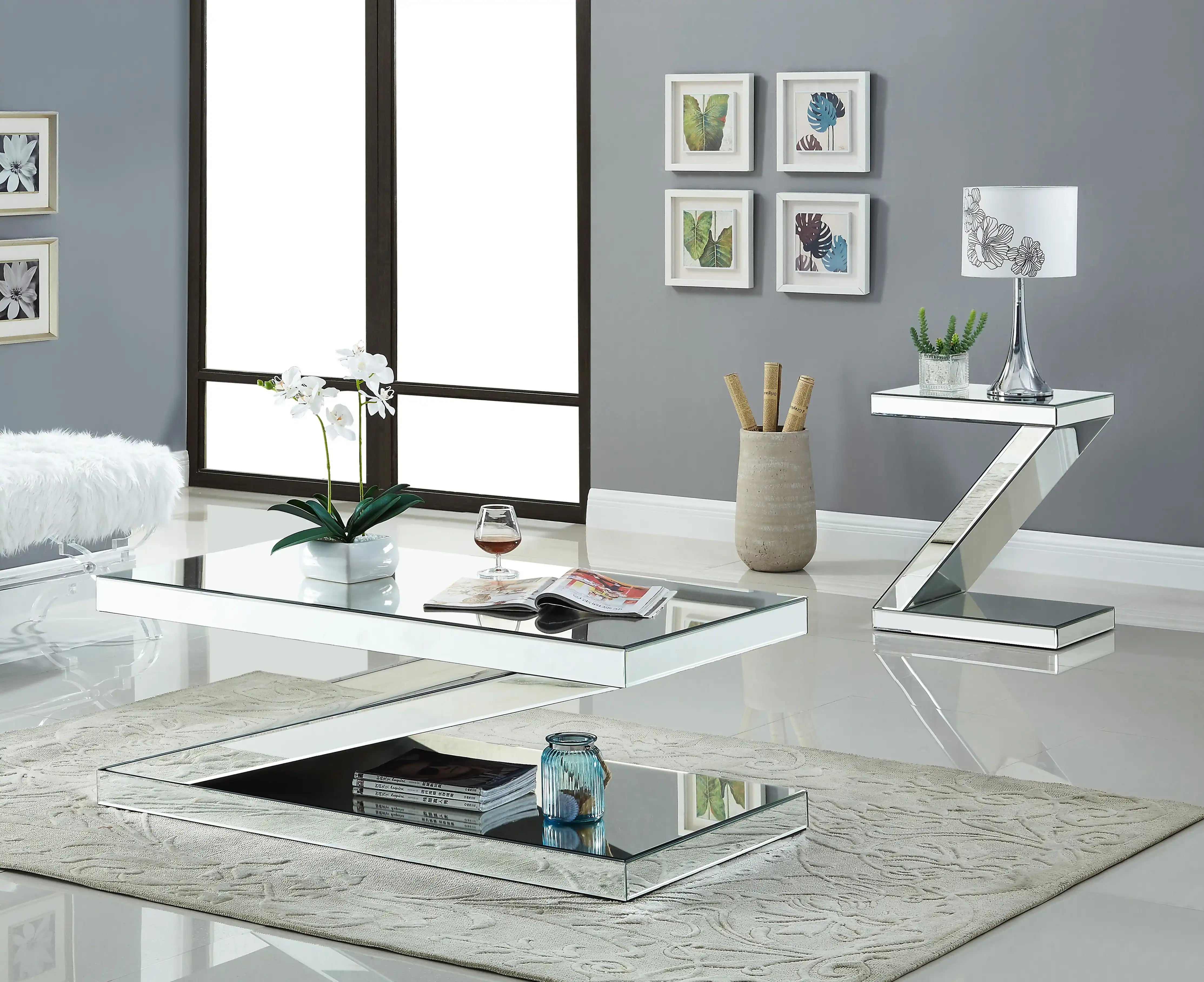 Zee - Table
