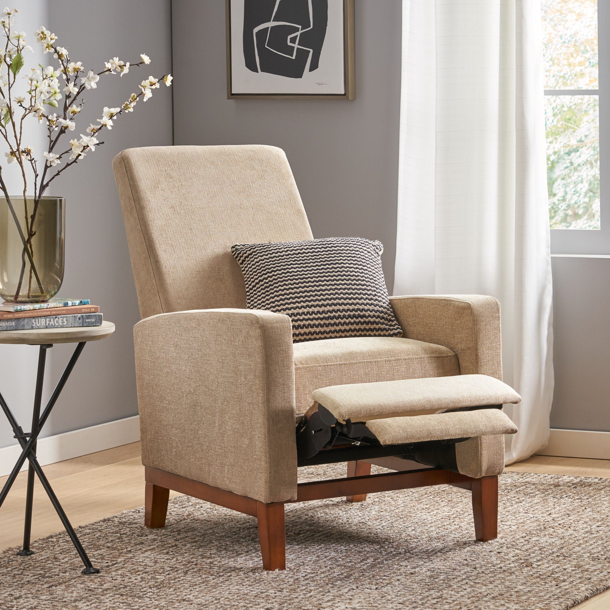 Contemporary Wide Manual Club Recliner