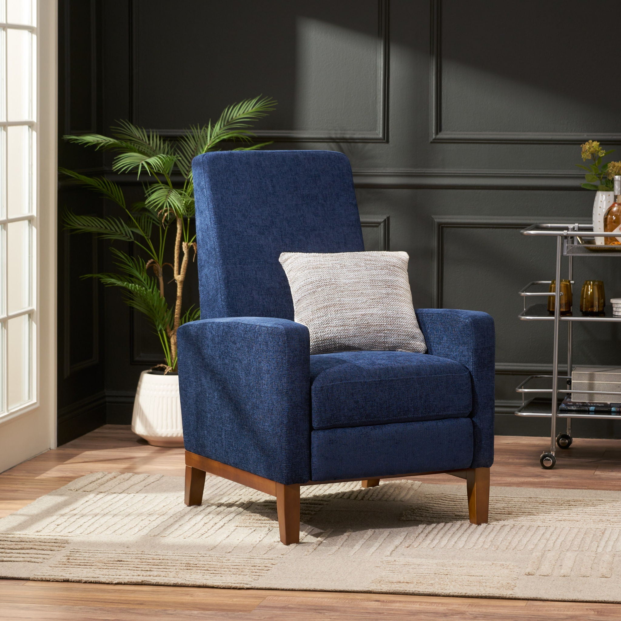 Contemporary Wide Manual Club Recliner