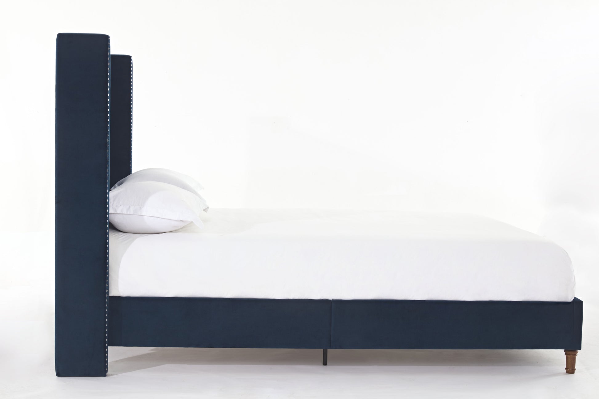 Peyton - Upholstered Bed With 54" High Headboard, Traditional Hand Buttoned Tufting - Best Buy Furniture