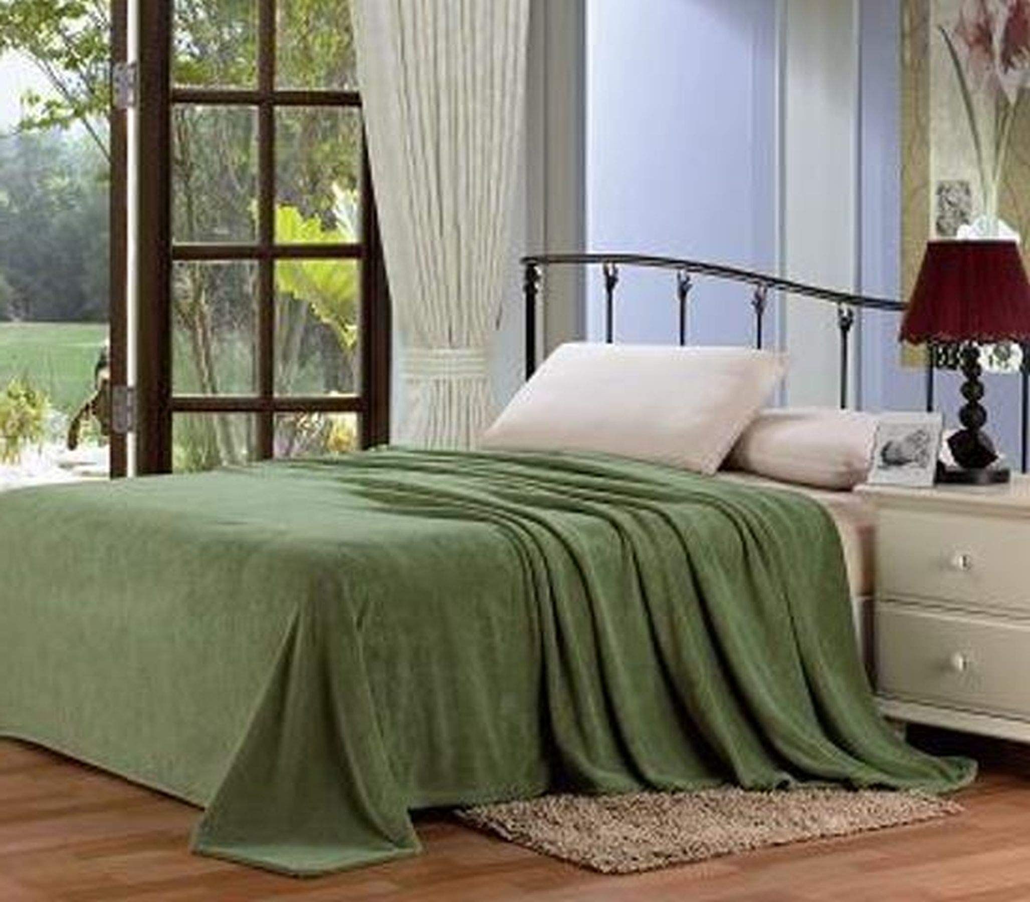 Decor&More Home Essentials Solid Microplush Blanket - Best Buy Furniture