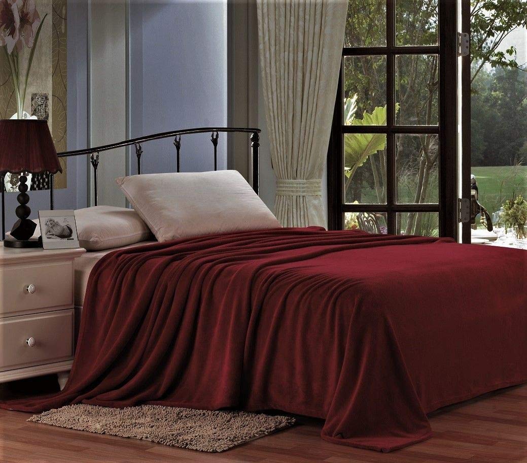 Decor&More Home Essentials Solid Microplush Blanket - Best Buy Furniture