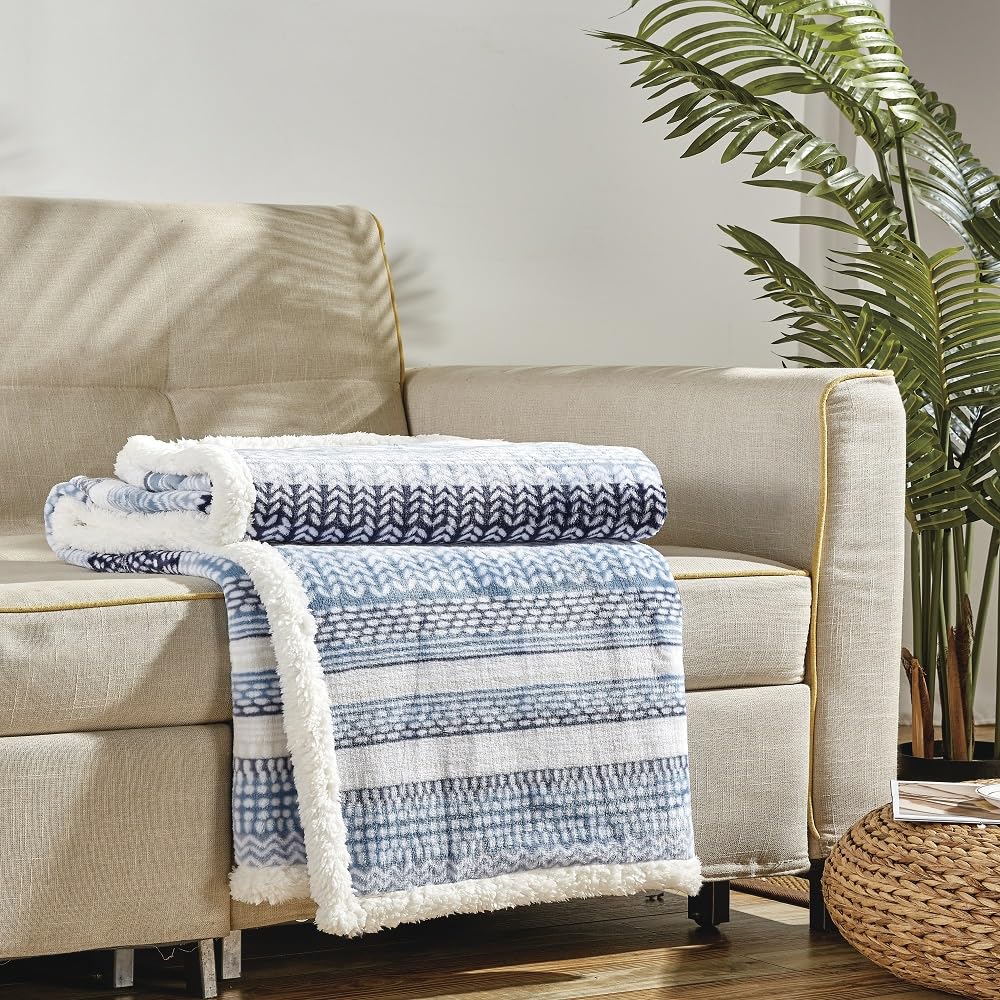 Faith, Hope, Love Home Decor Amor Eterno Be Mine Love Collection Valentine'S Day Heart Ultra Plush Throw Blanket - Best Buy Furniture