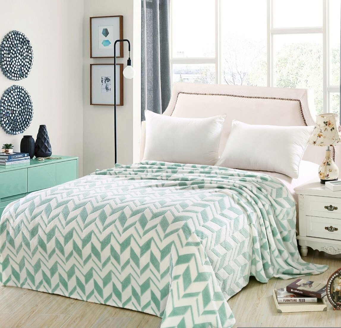 Decor&More Ultra Lush Microplush Chevron Shock Wave Microplush Blanket - Best Buy Furniture