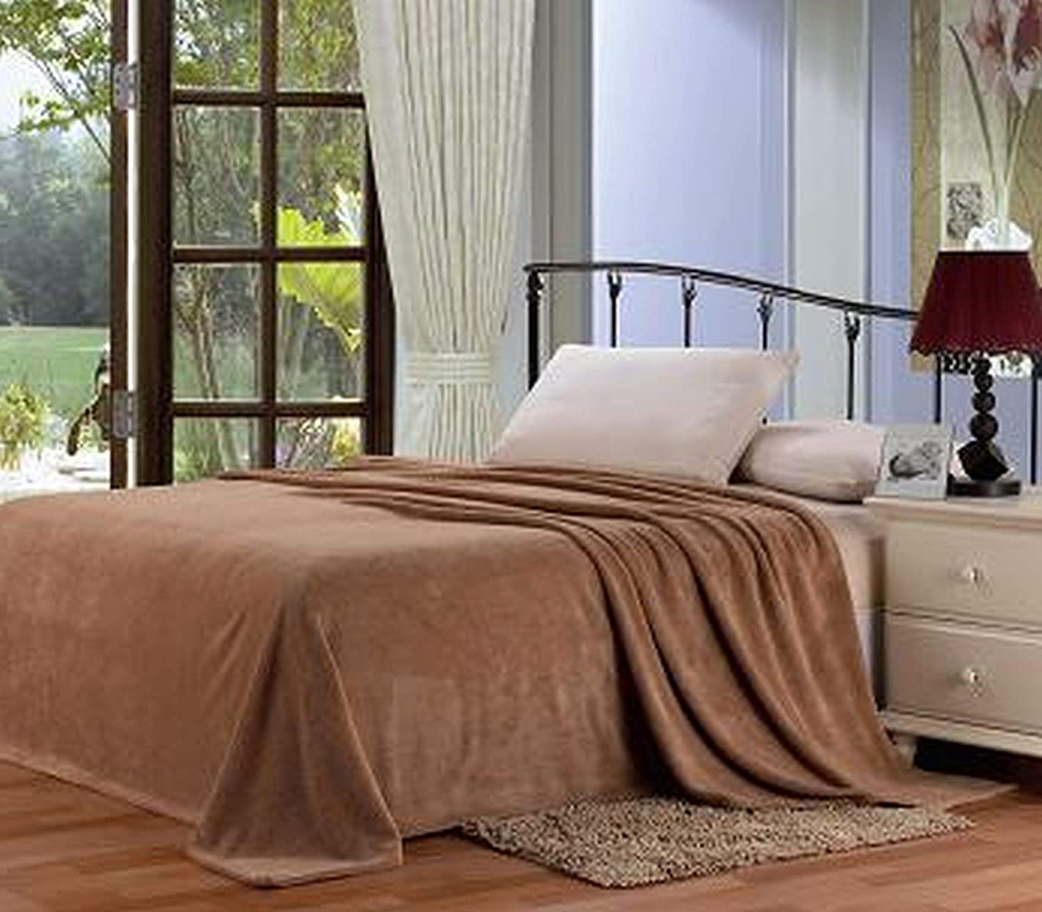 Décor&More Home Essentials Solid Microplush Blanket - Best Buy Furniture